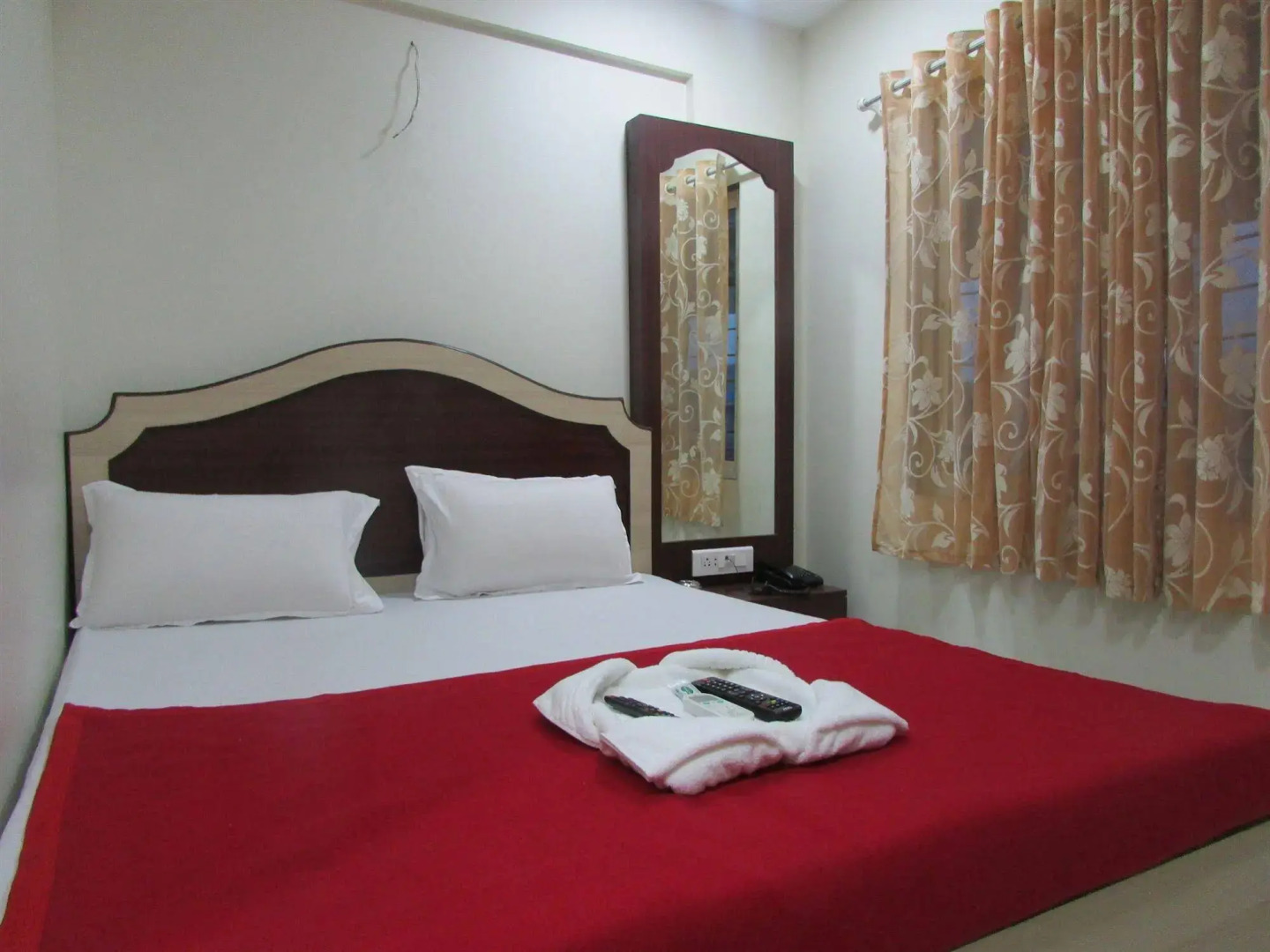 OYO 328 Hotel Royal Grand