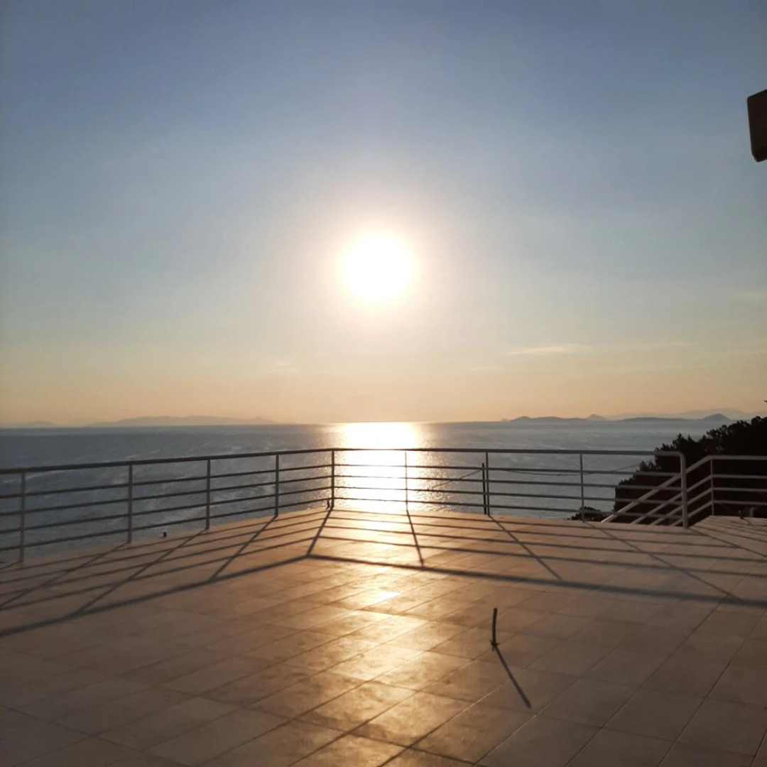 Charming 4-bed Villa in Pefkali