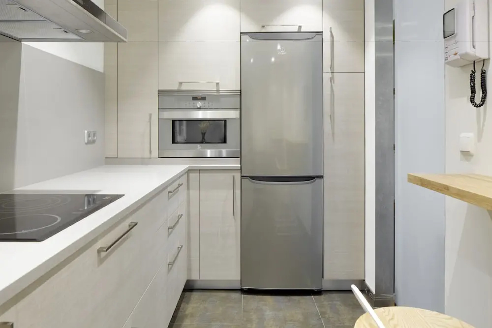 Playa de Ondarreta Apartment by FeelFree Rentals