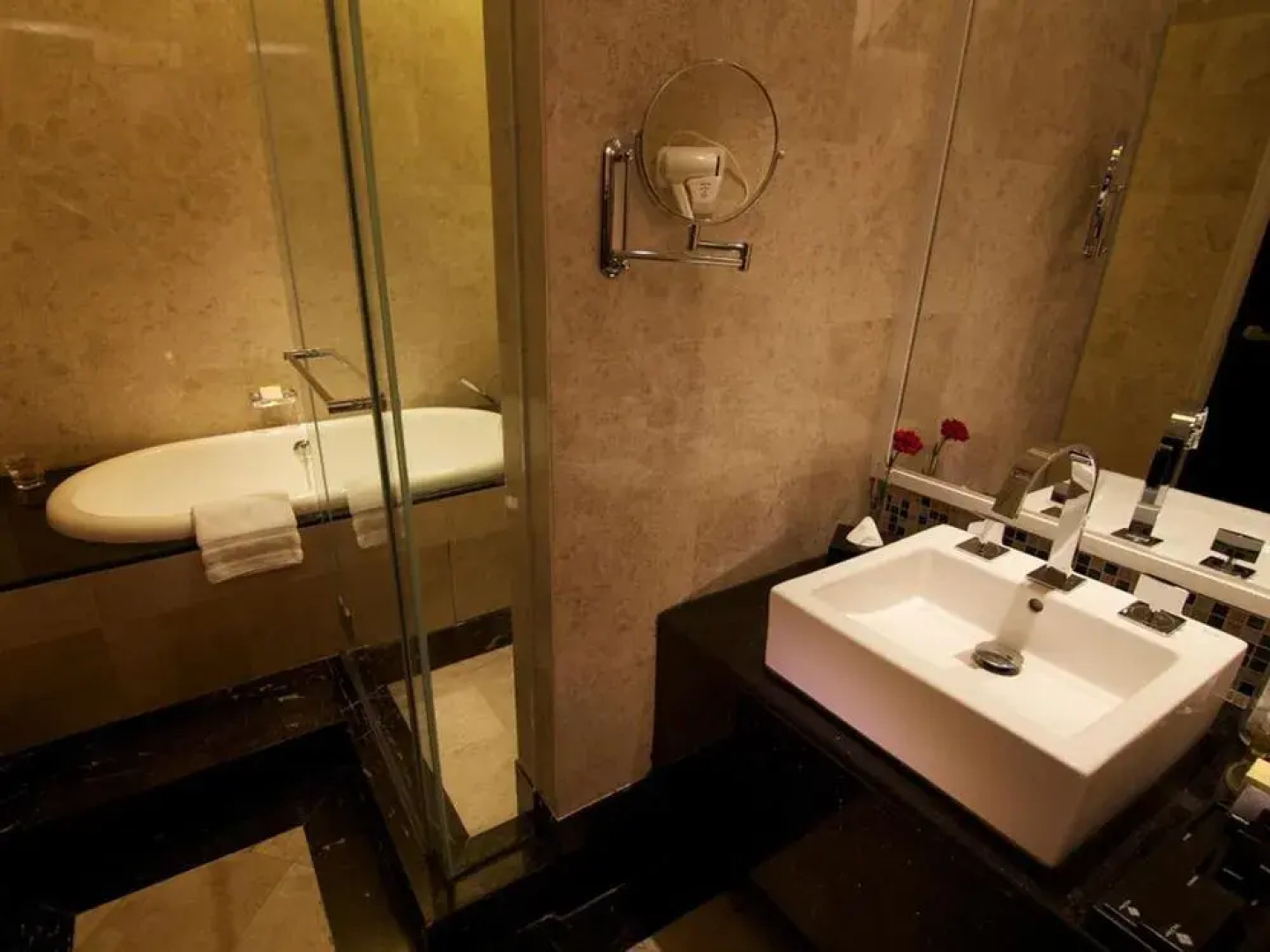 Sam Suite D´Perdana