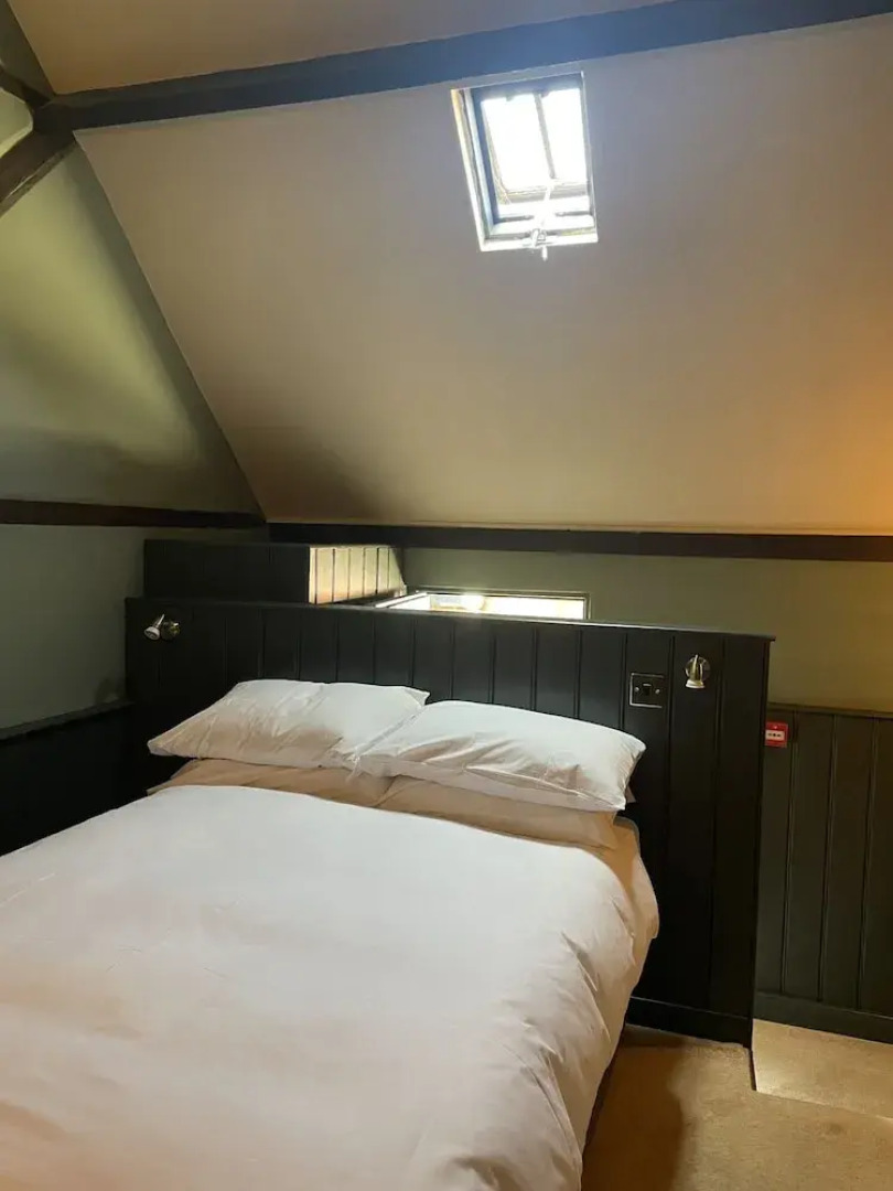 The Plume of Feathers