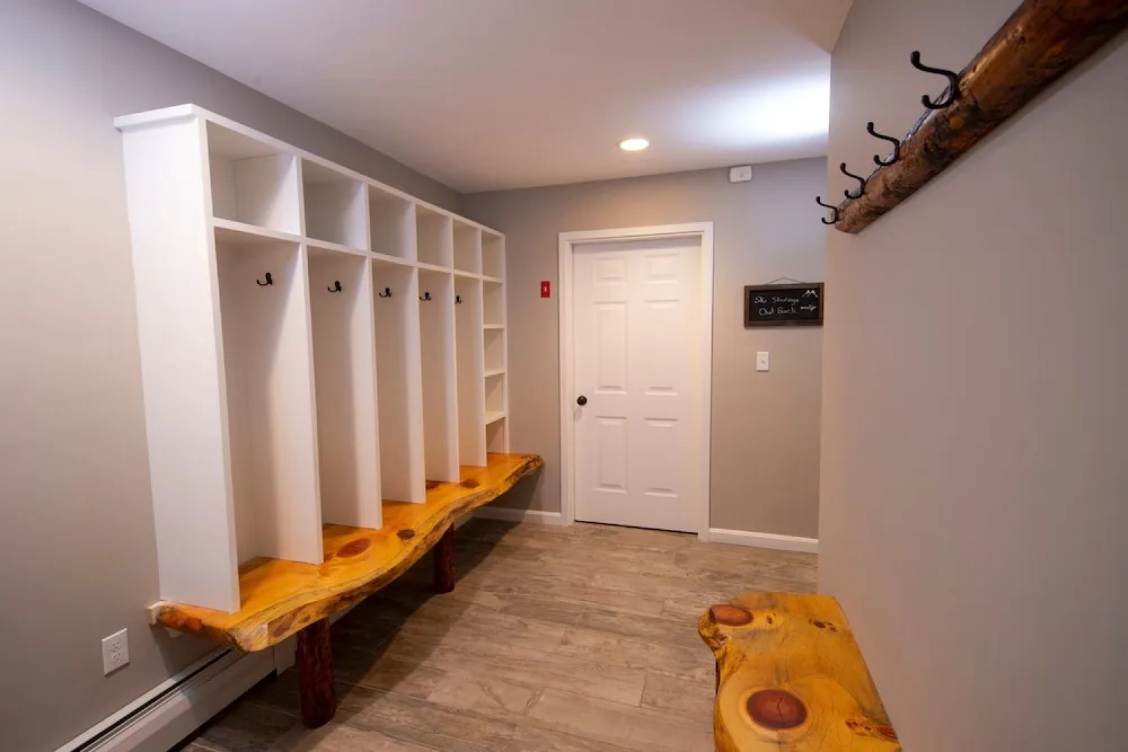 Winterplace 3 Br- Plenty Of Bedding- Great For Families 3 Bedroom Condo by RedAwning