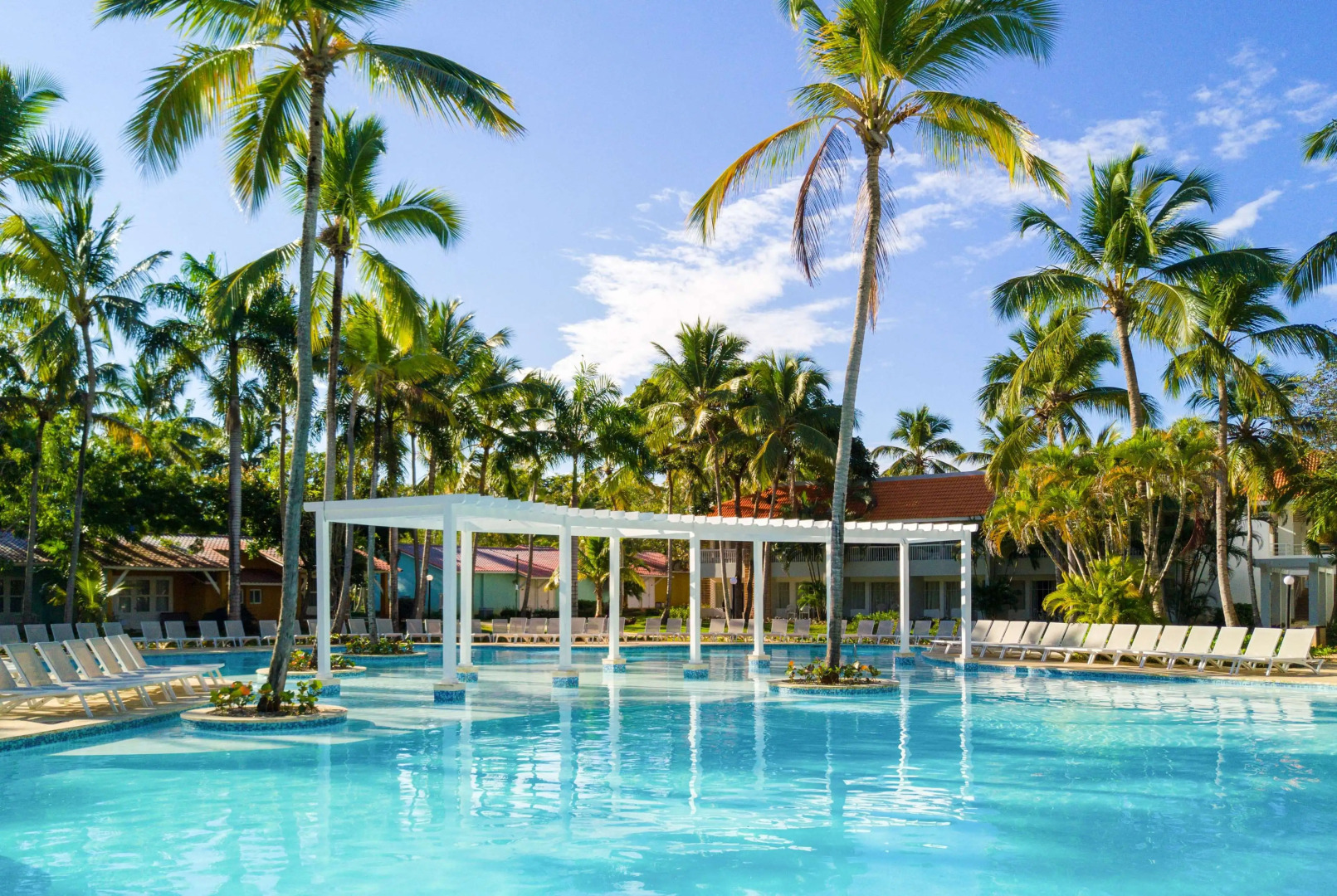 Wyndham Alltra Samana All Inclusive Resort