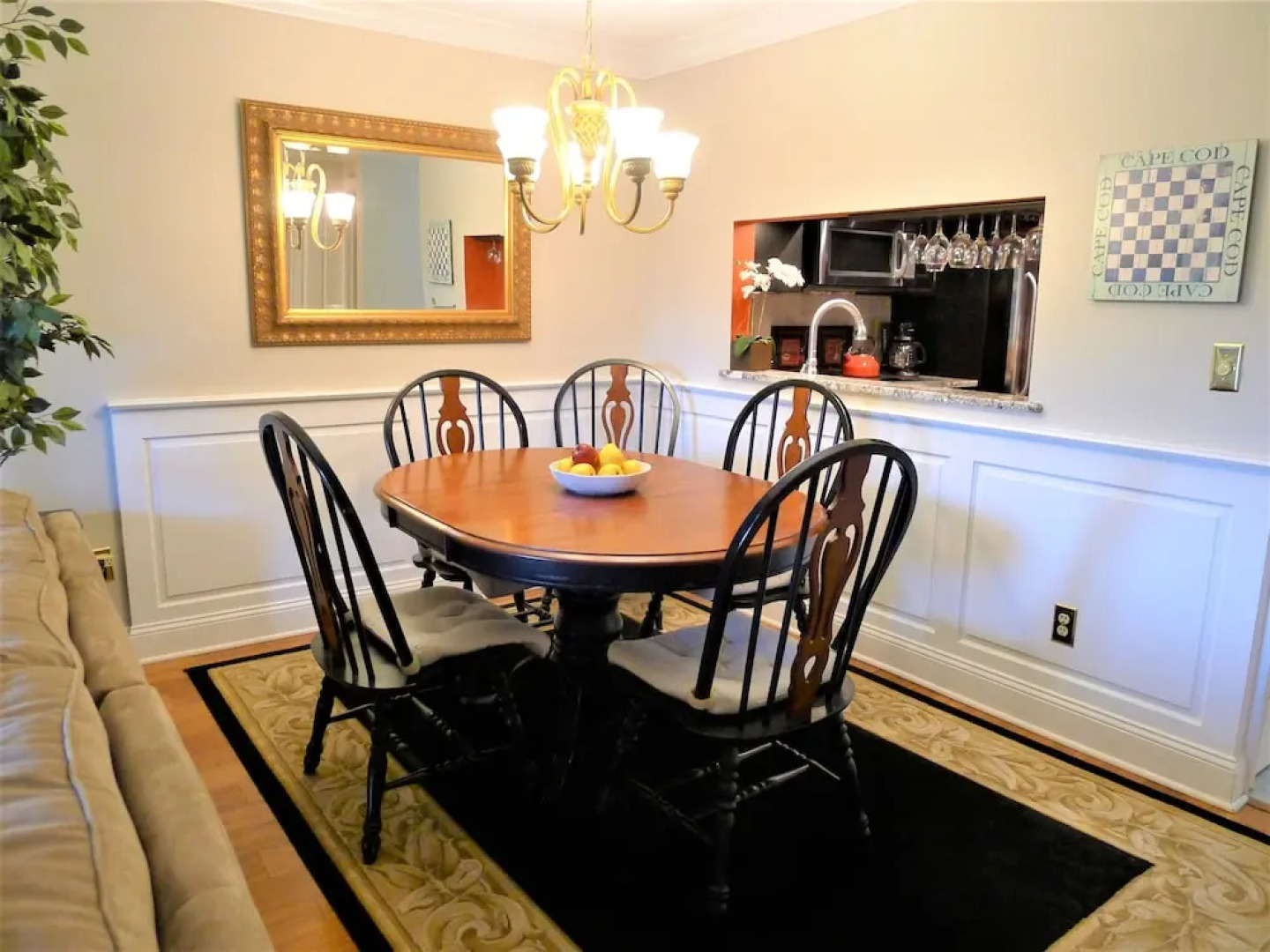 112 Chilton - 2 Bedroom Condo