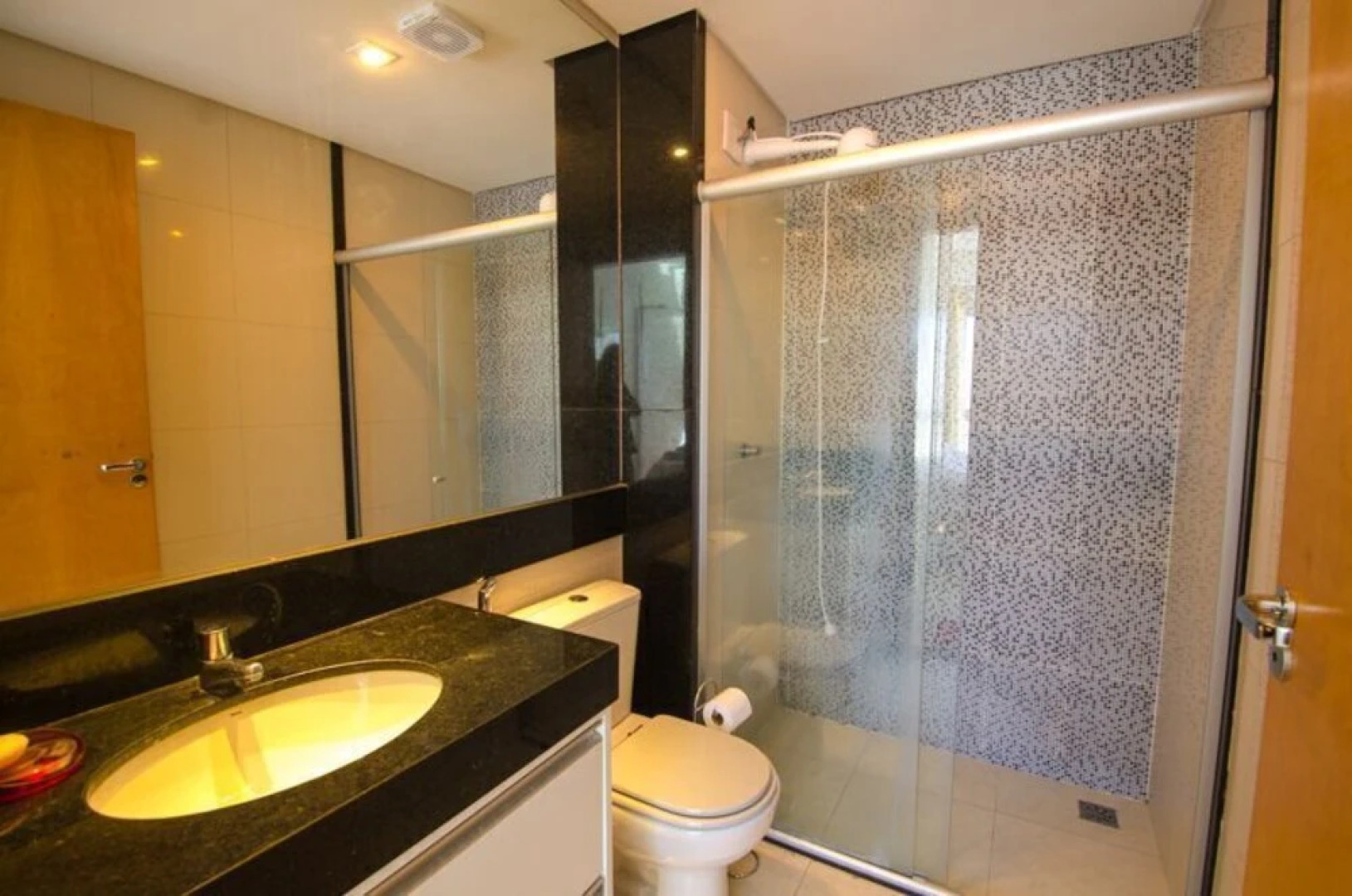 AV110 Completo e perto do metro