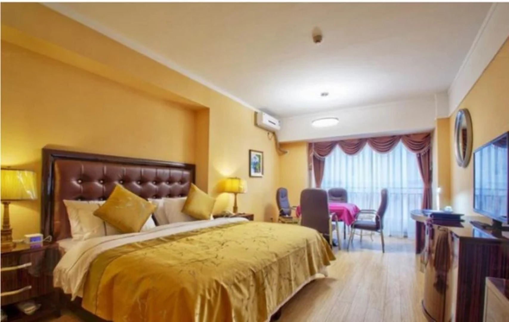 Chengdu Man Ya Hotel