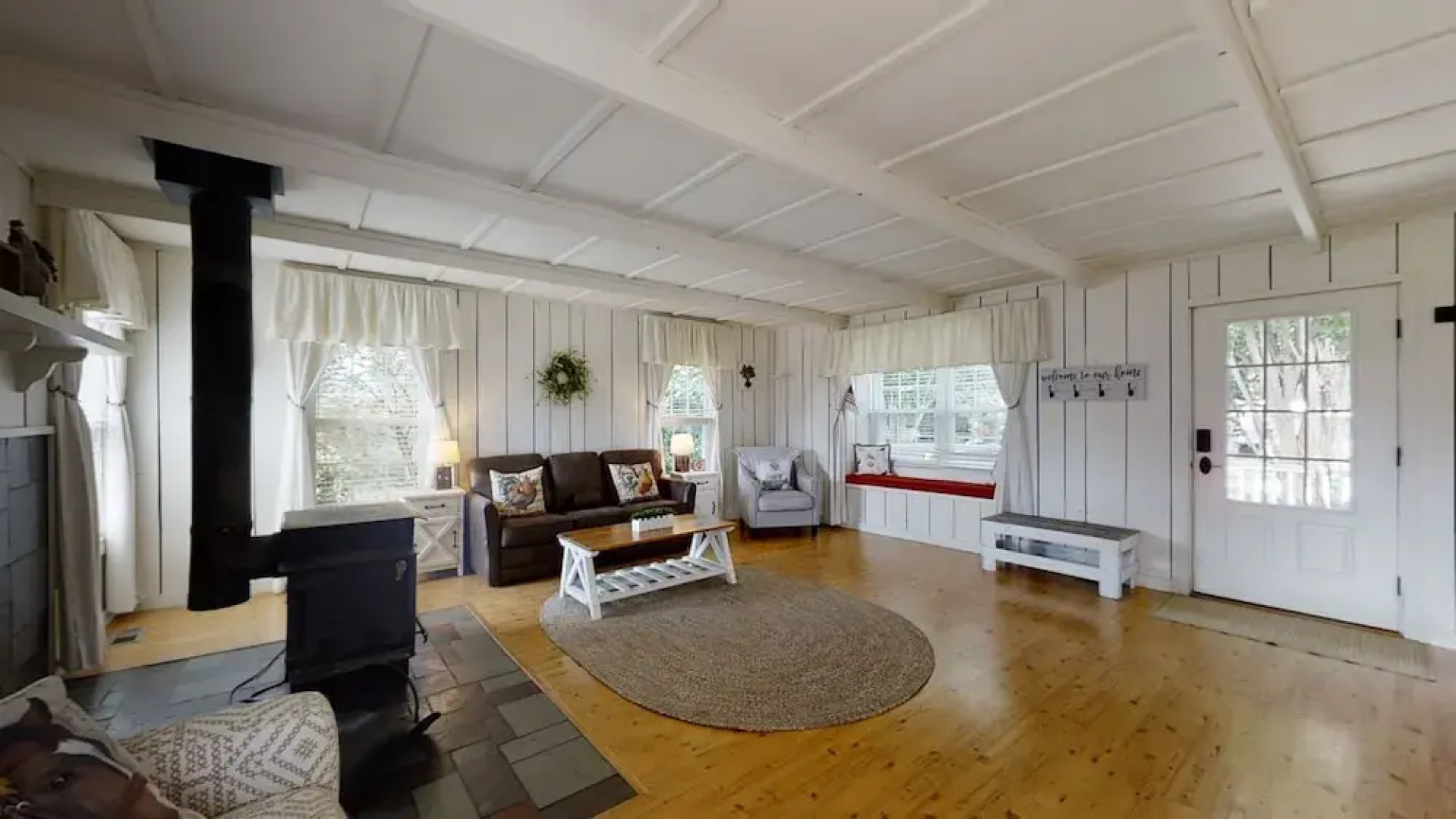 Peace Of Paradise 2 Bedroom Home by RedAwning