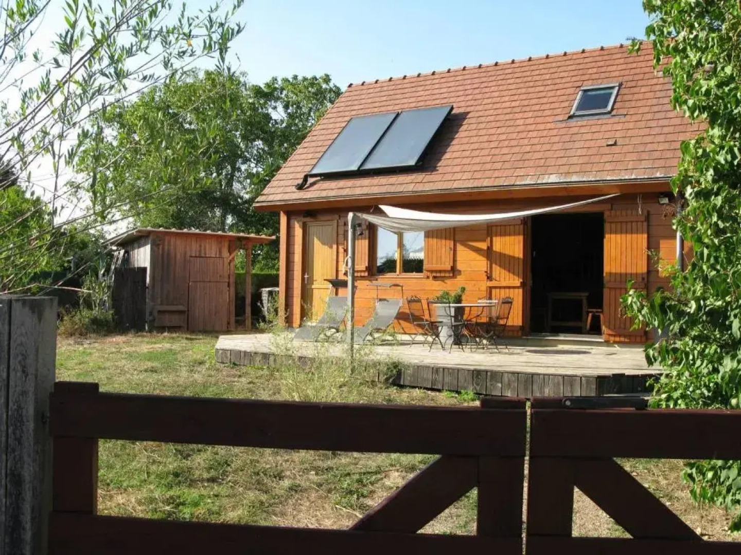Maison écoresponsable classée 3 étoiles avec son jardin clos