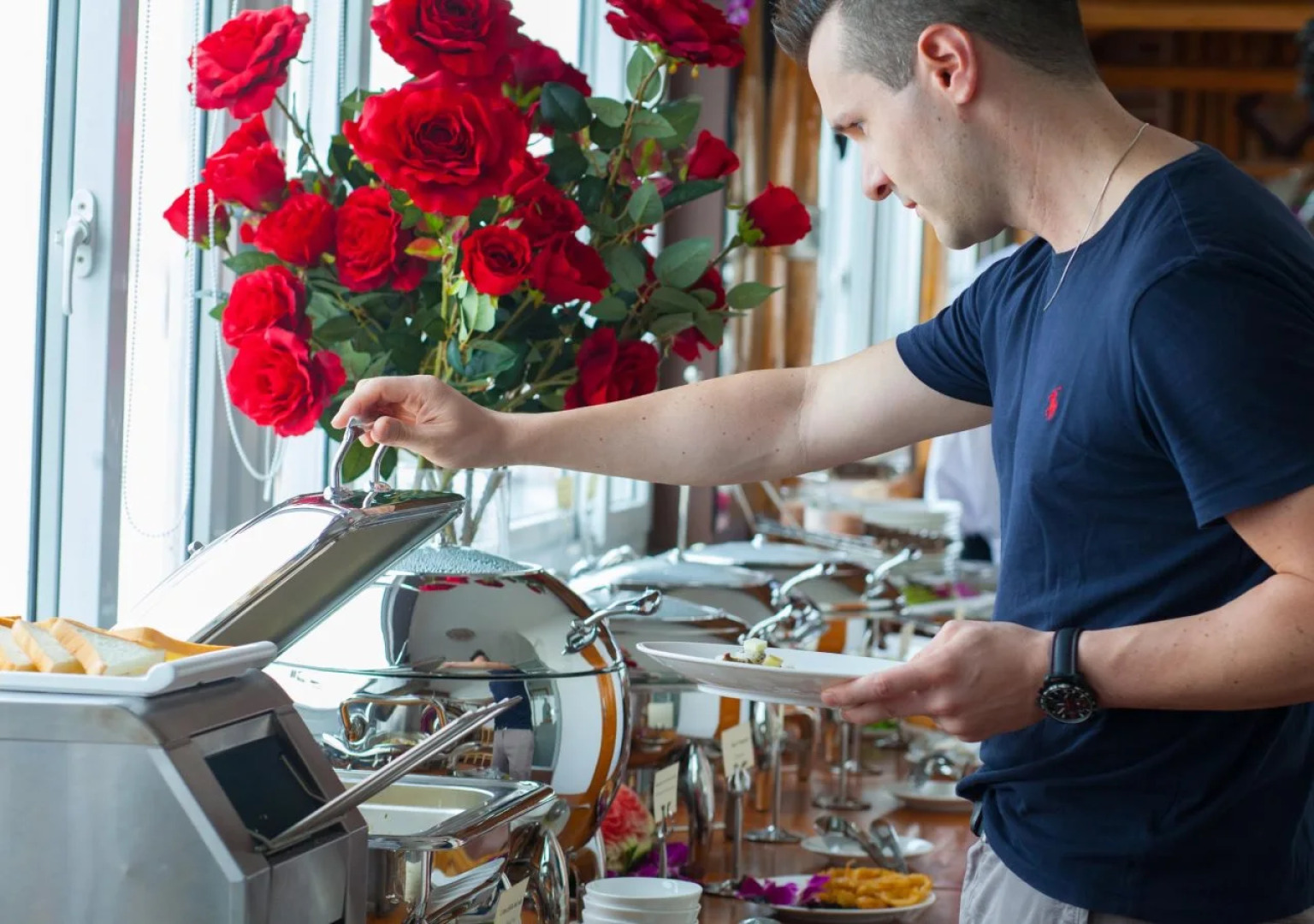 Shining Central Hotel and Spa