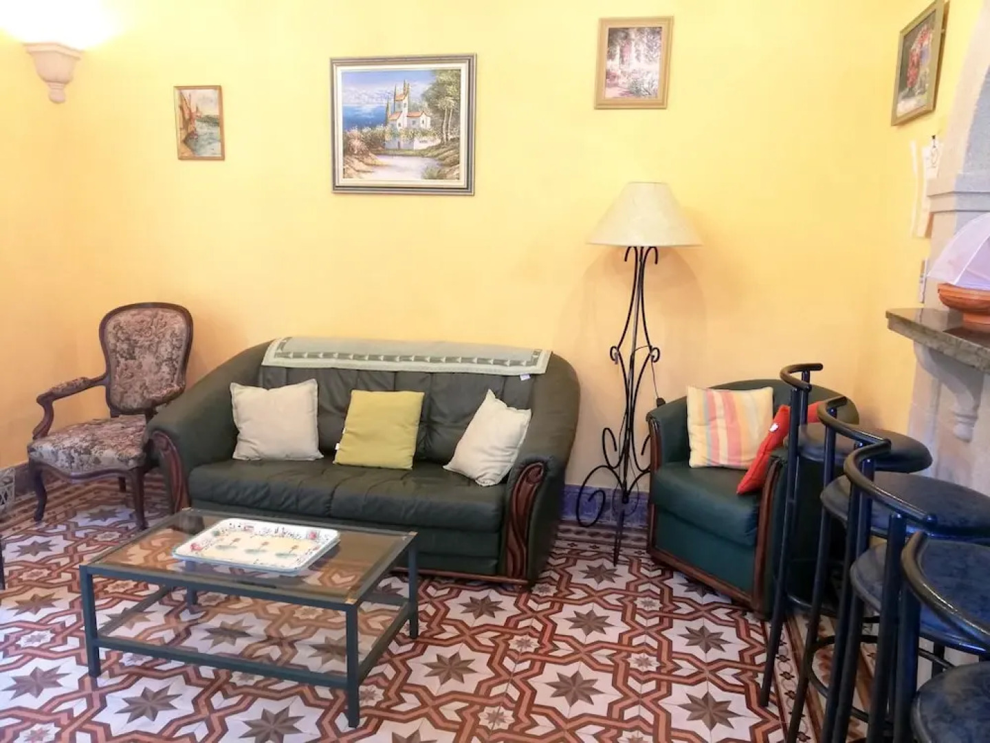 House With 2 Bedrooms In Le Thor With Furnished Garden And Wifi