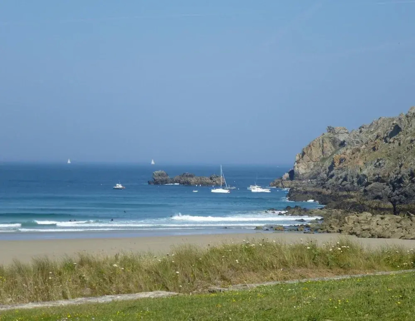 Apartment Stay Near Beach