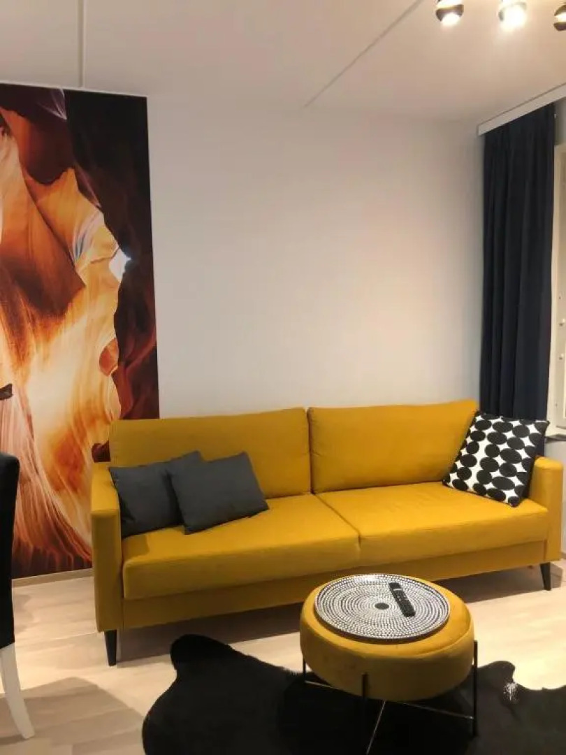 2 rooms, in front of the sea, free parking