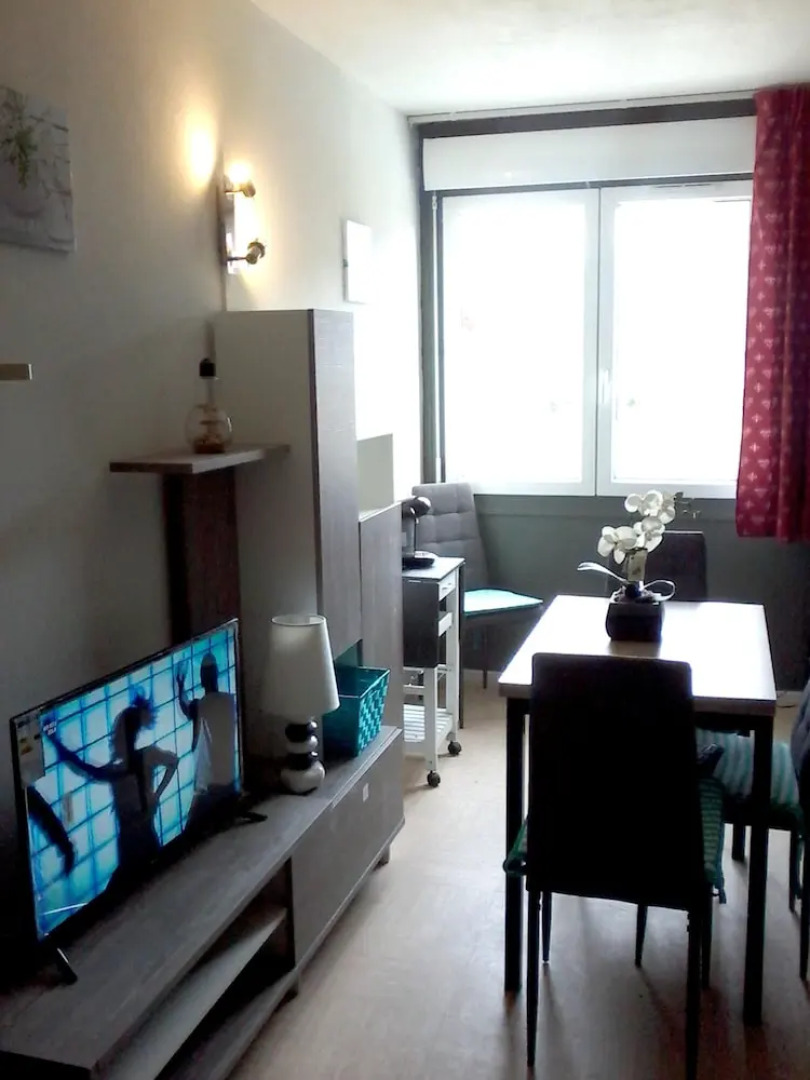 Studio in Le Dévoluy, With Wonderful Mountain View and Wifi - 140 m Fr