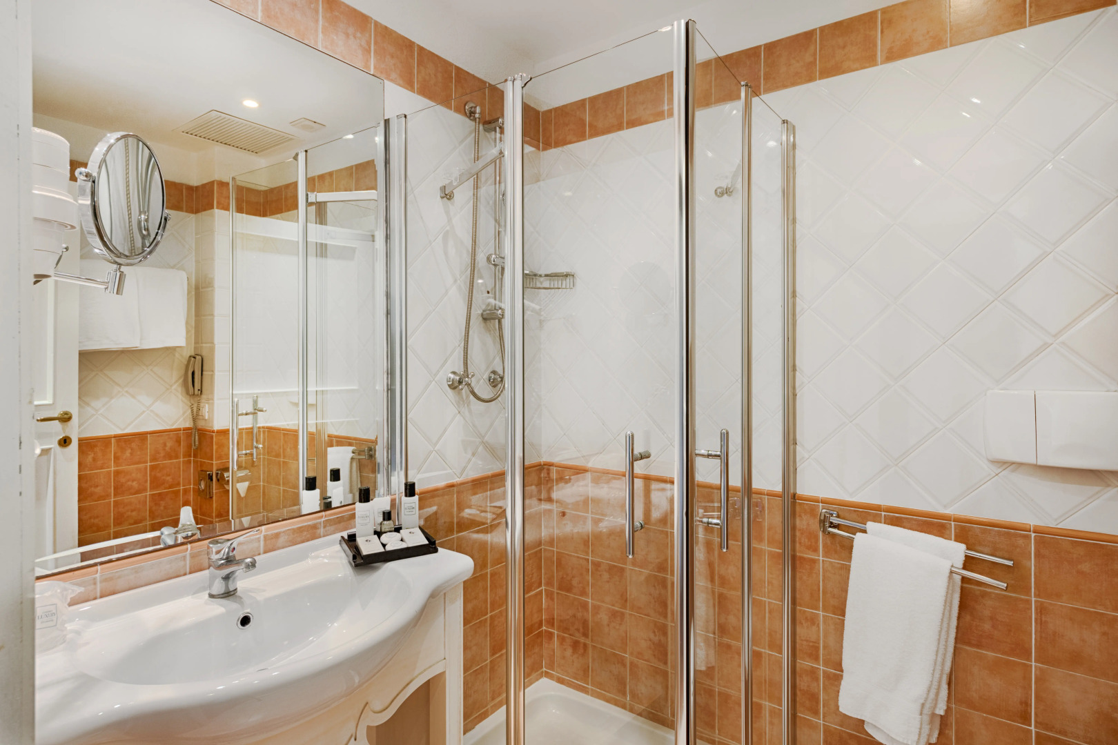 COLONNA GRAND HOTEL CAPO TESTA, a Colonna Luxury Beach Hotel, Santa Teresa Sardegna