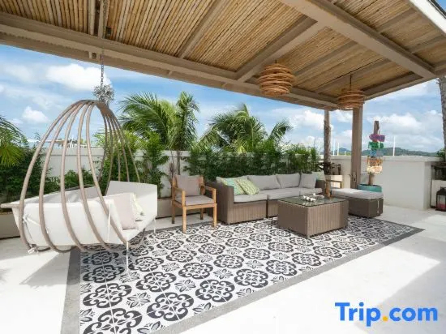 Phuket Seaview with Pool and Rooftop 4 Bedroom Skyvilla