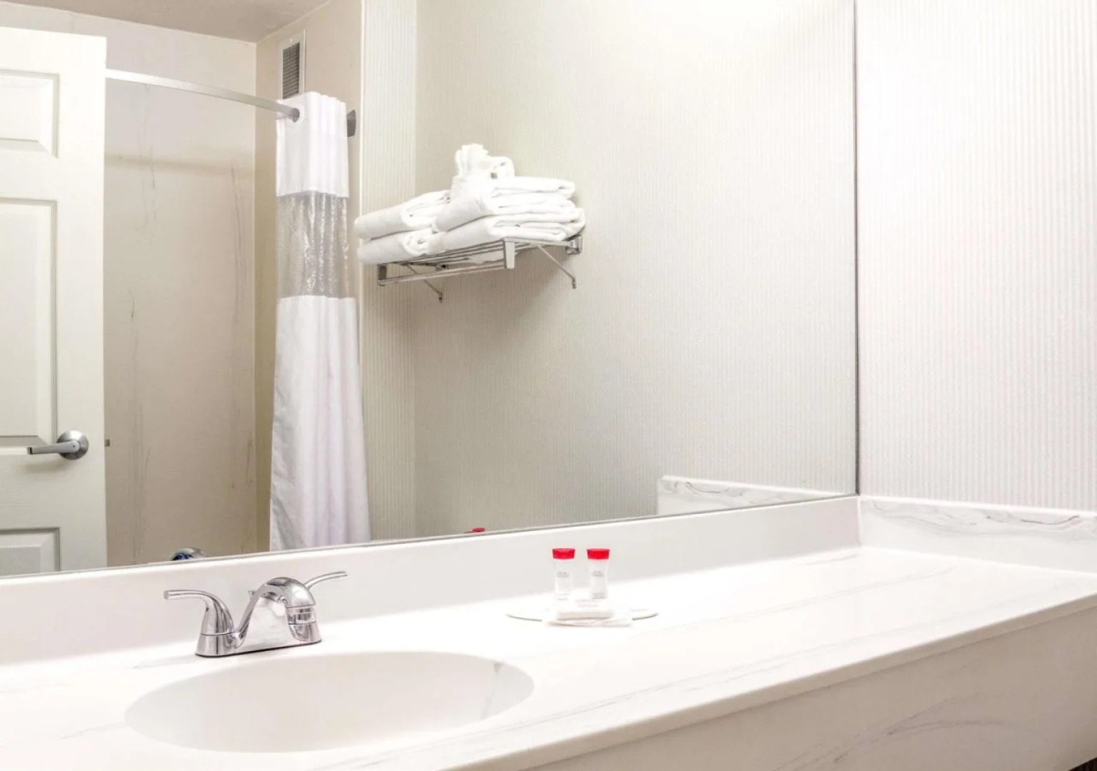 Comfort Inn & Suites Salt Lake City I-80 I-15 Downtown