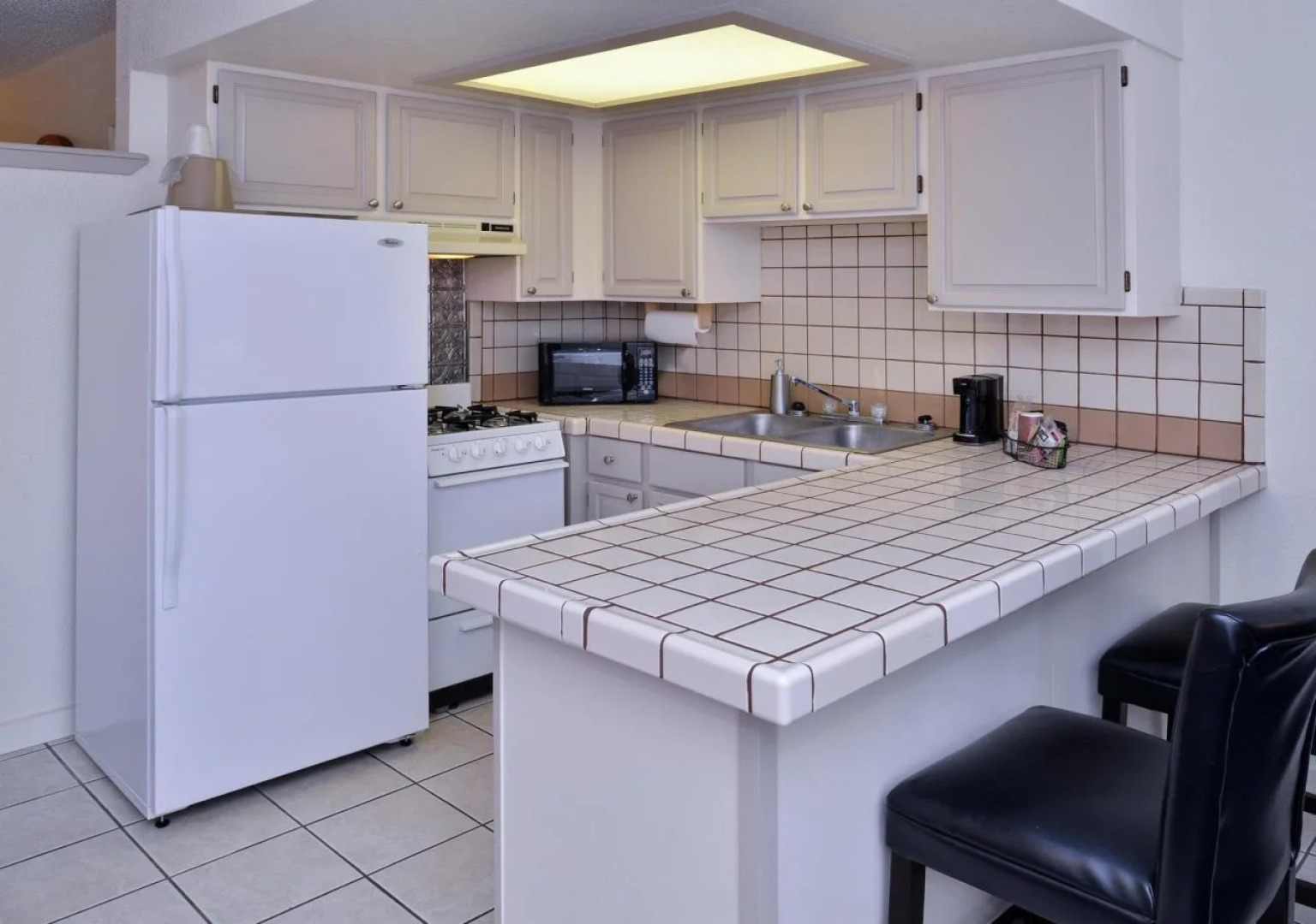 The Classic Desert Aire Hotel