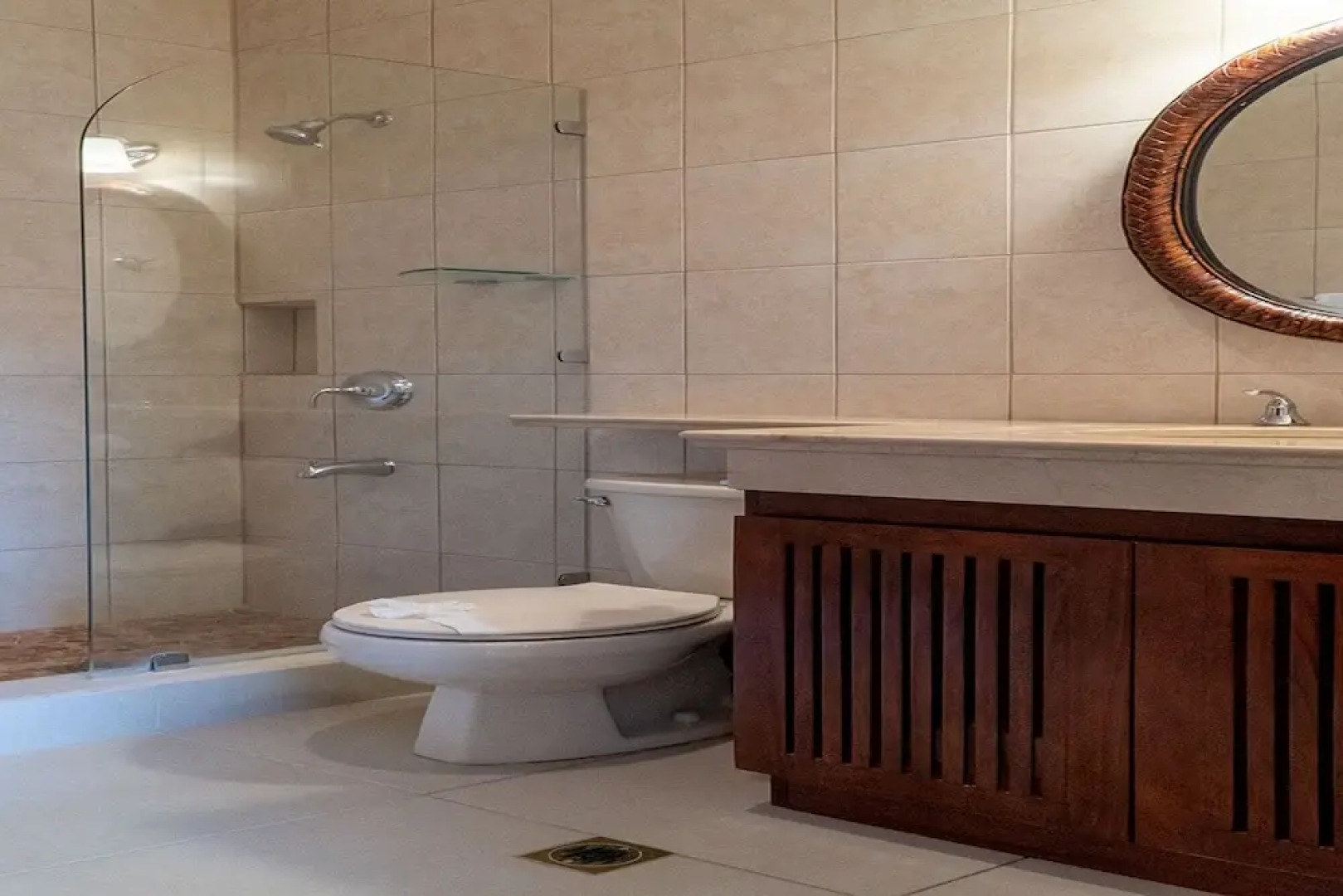 Ocean View Luxury Condo at Flamingo Towers