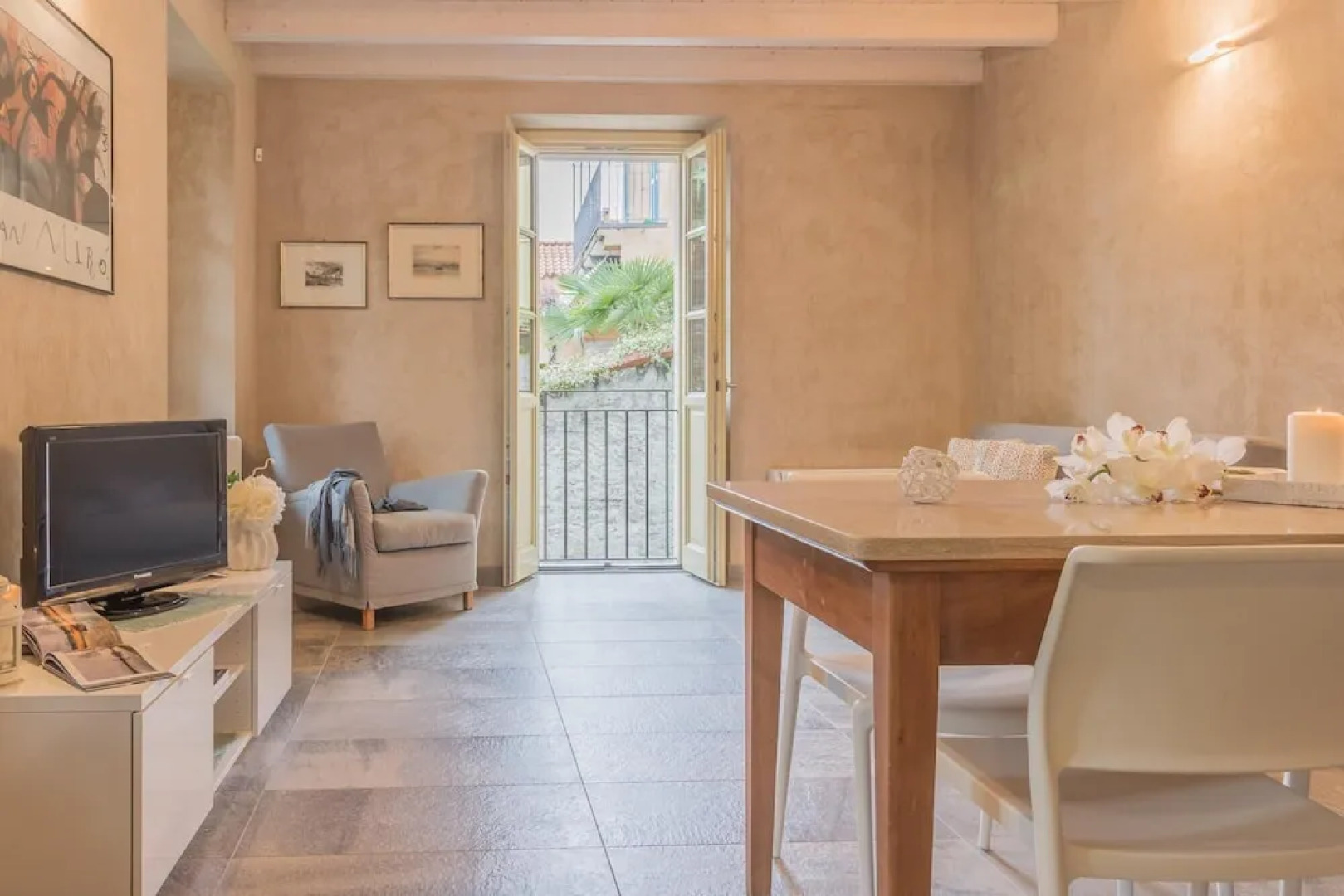 Del Duca Apartment in Varenna