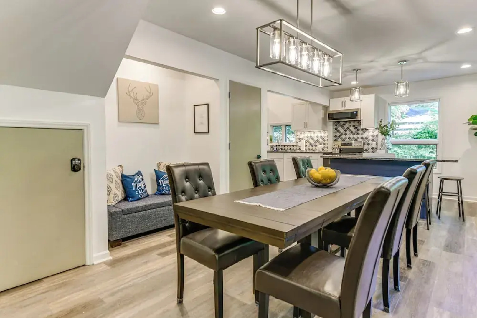 Modern Waynesville Cabin ~ 9 Mi to Lake Junaluska!