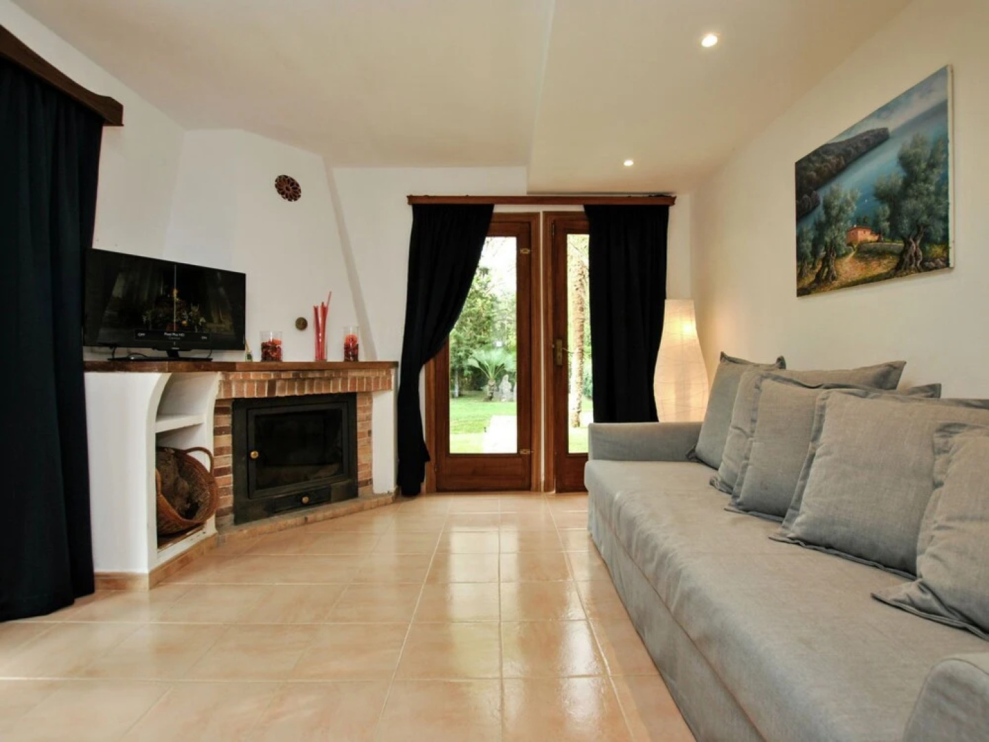 Spacious Mansion in Alaró With Swimming Pool