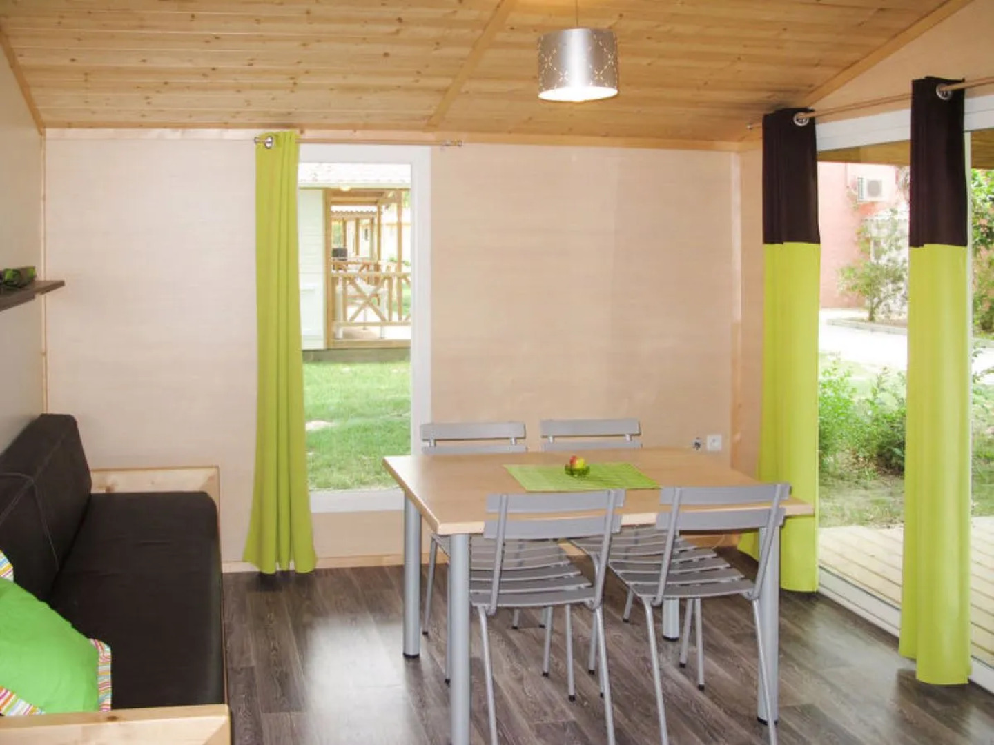 Holiday Home Le Mediterranée - AGL252