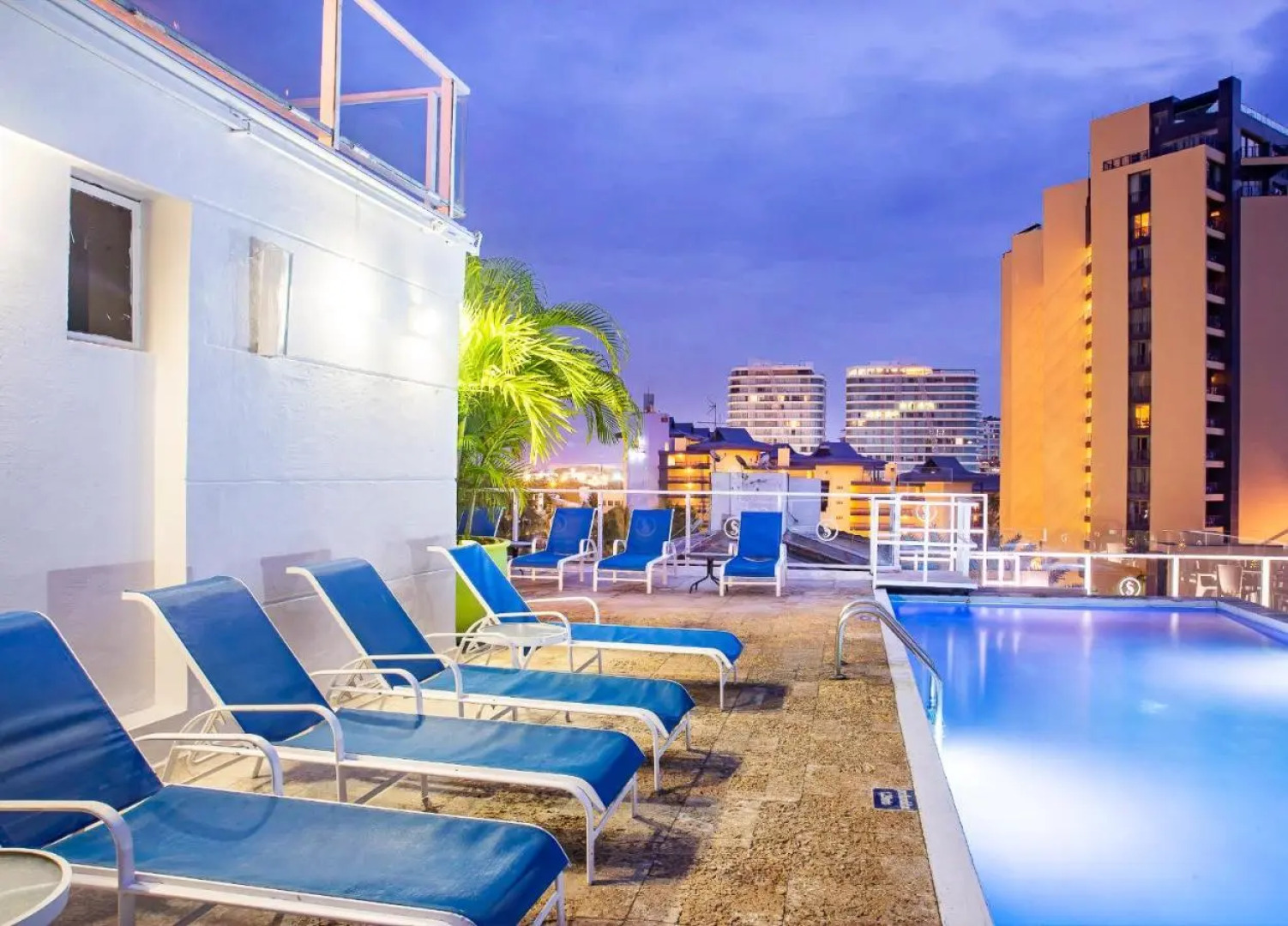 Santorini Hotel & Resort