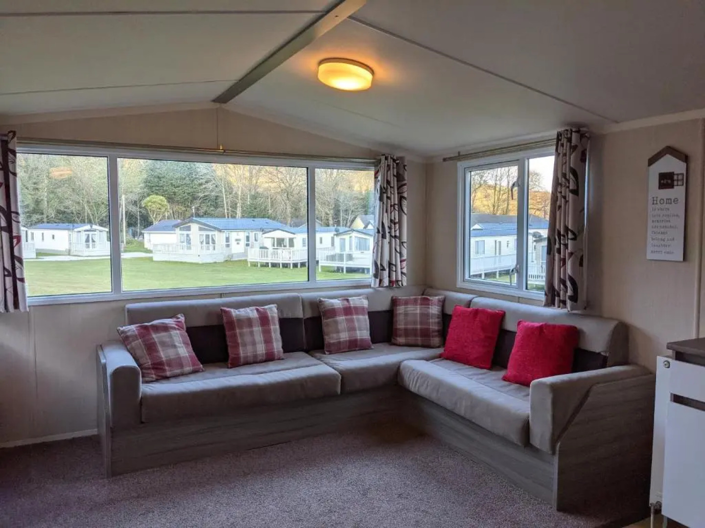 17 Sun Valley Holiday Park