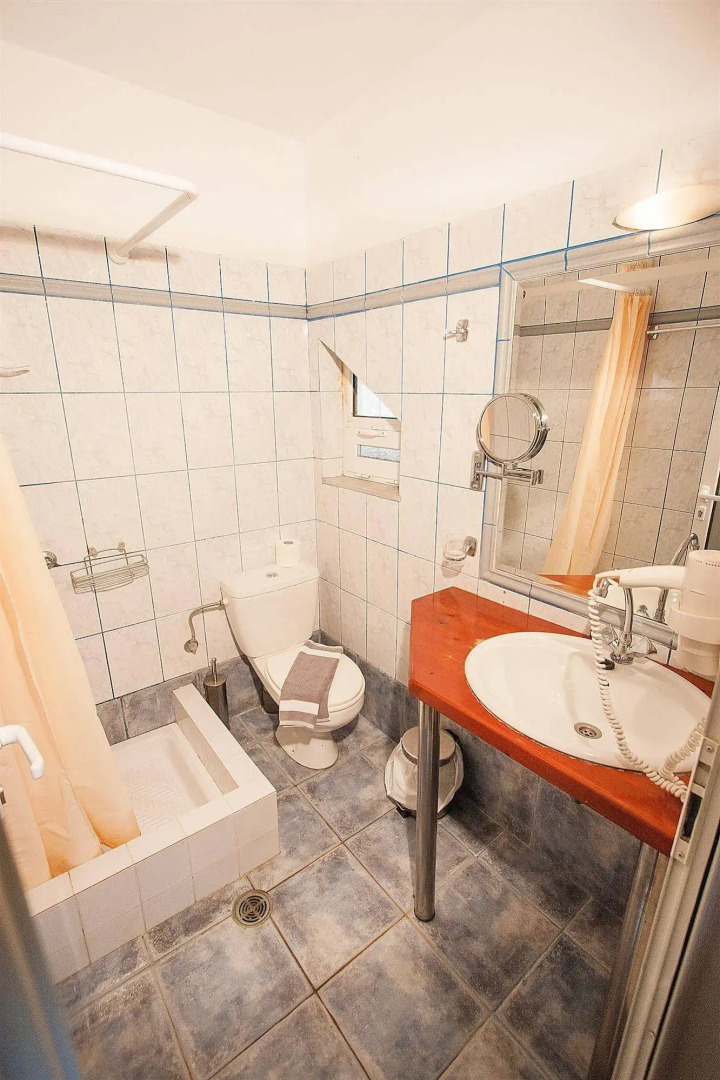 Sunny Garden Apartments