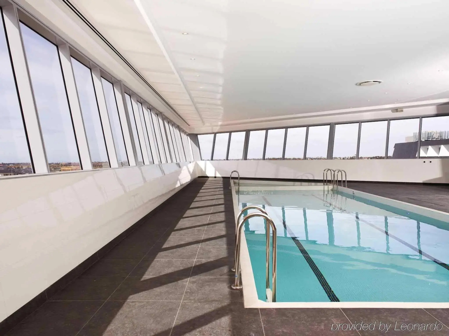 Grand Hotel and Apartments Townsville