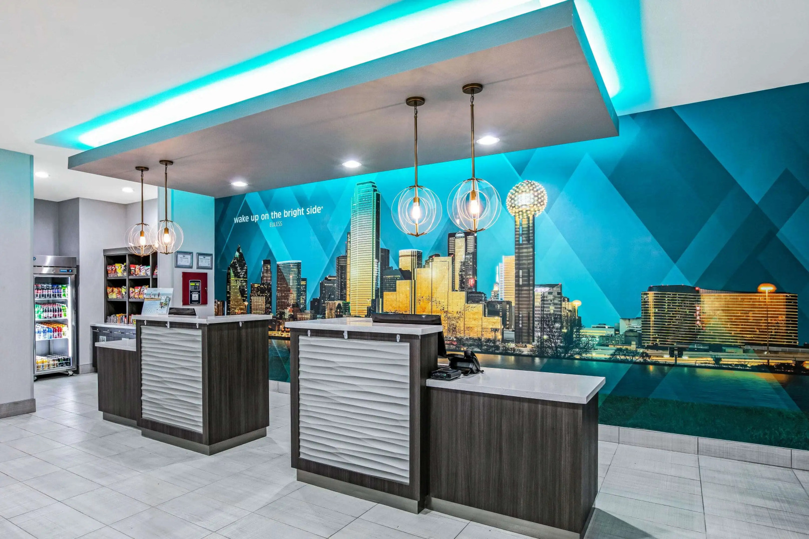 La Quinta Inn & Suites by Wyndham DFW West-Glade Parks