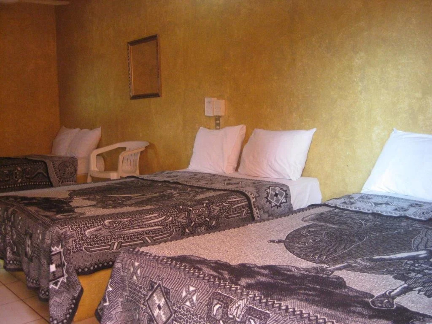 Castillo Plaza Hotel