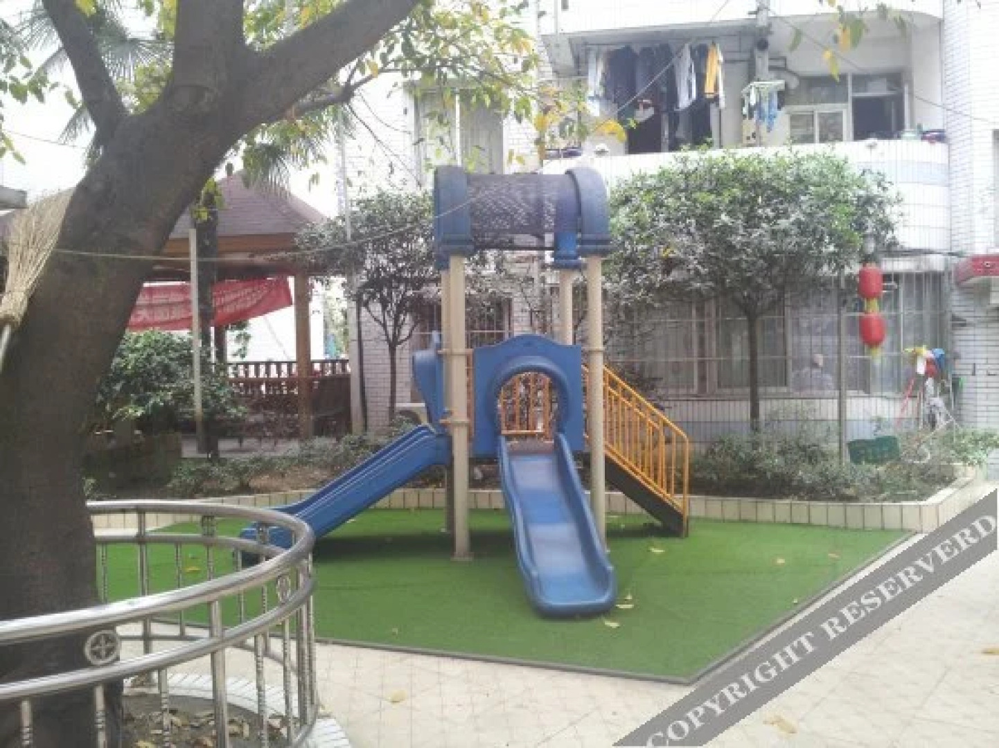 Chengdu Honeycomb Capsule Inn