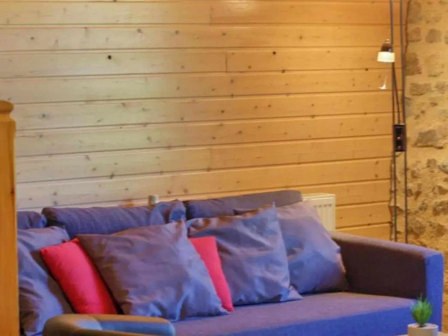 Gîte Saint-Romain-d'Urfé, 5 pièces, 9 personnes - FR-1-496-36