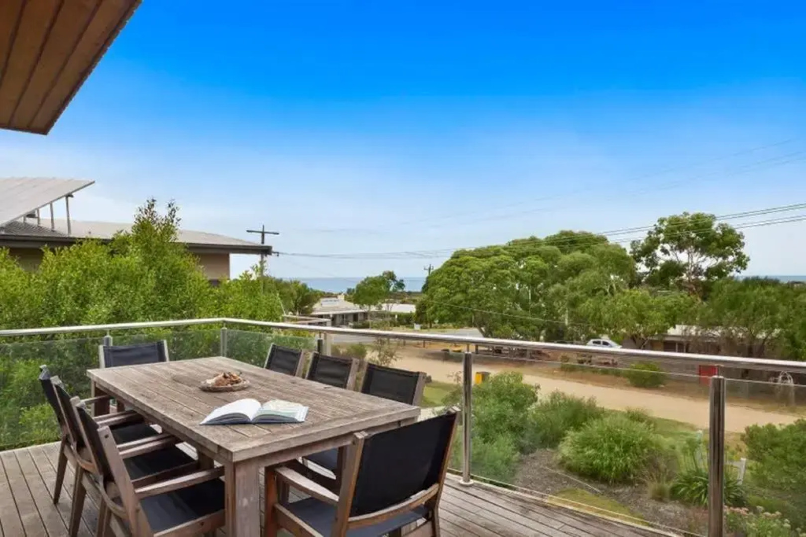 Beach Road Luxury with Ocean Views