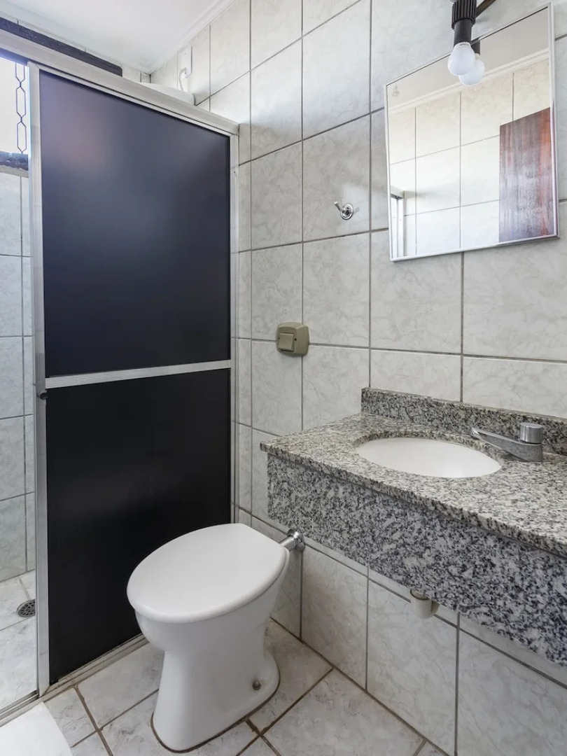 OYO Florenza Palace Hotel