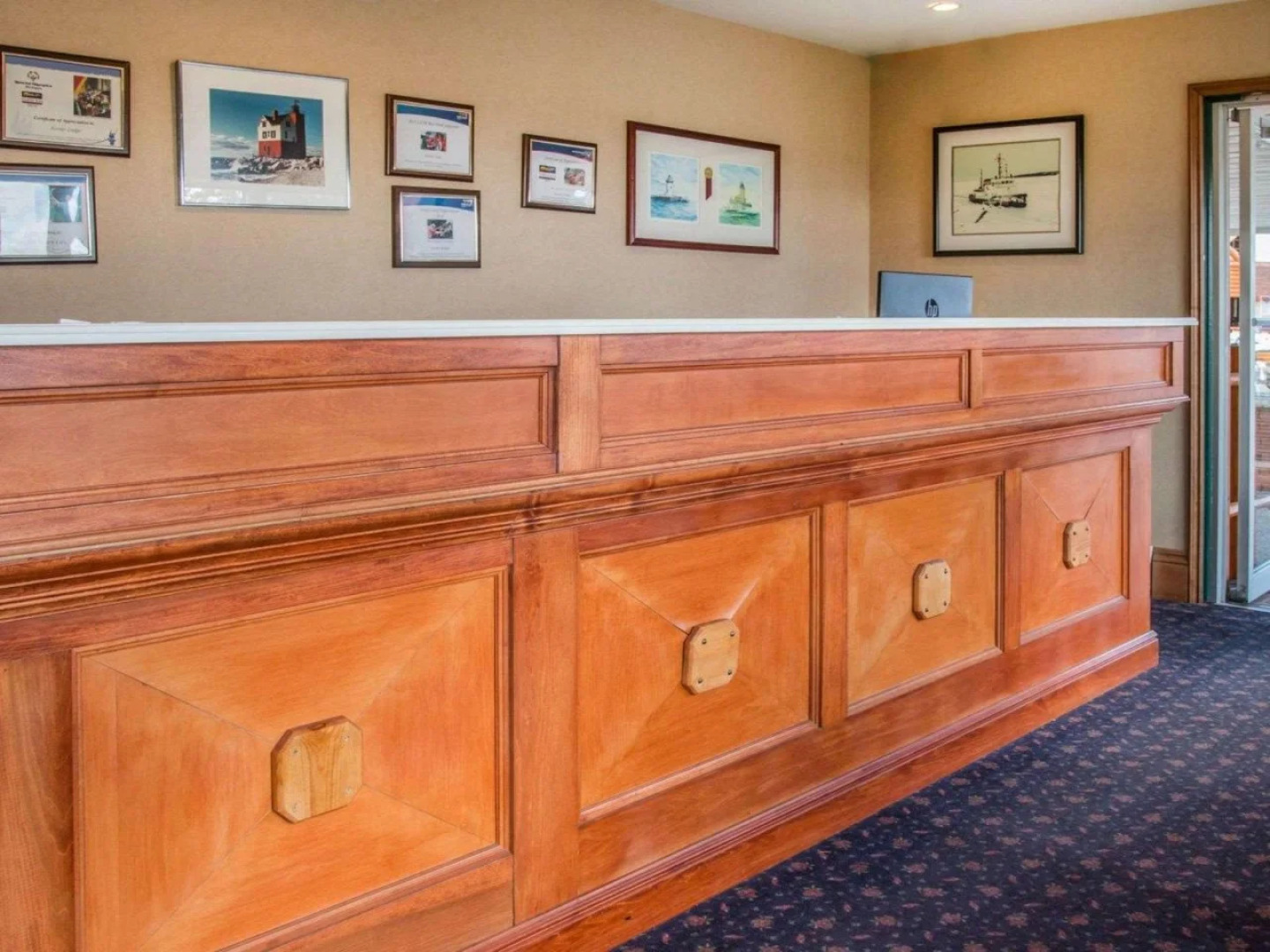 Econo Lodge Mackinaw City