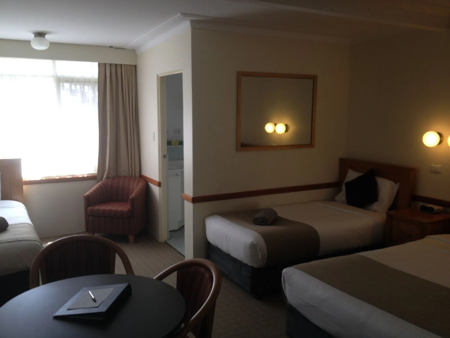 The 3 Explorers Motel