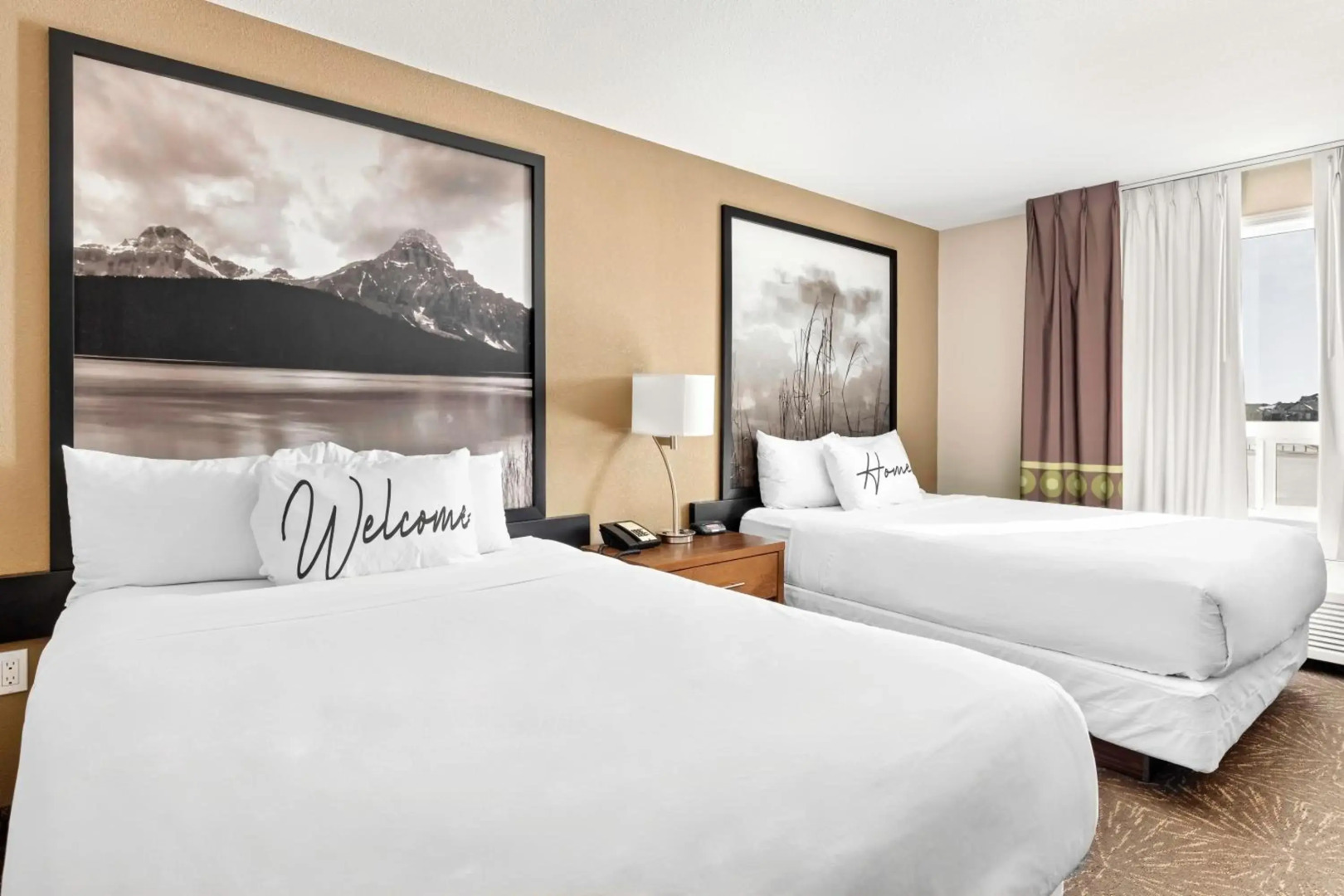 Home Inn and Suites Lloydminster