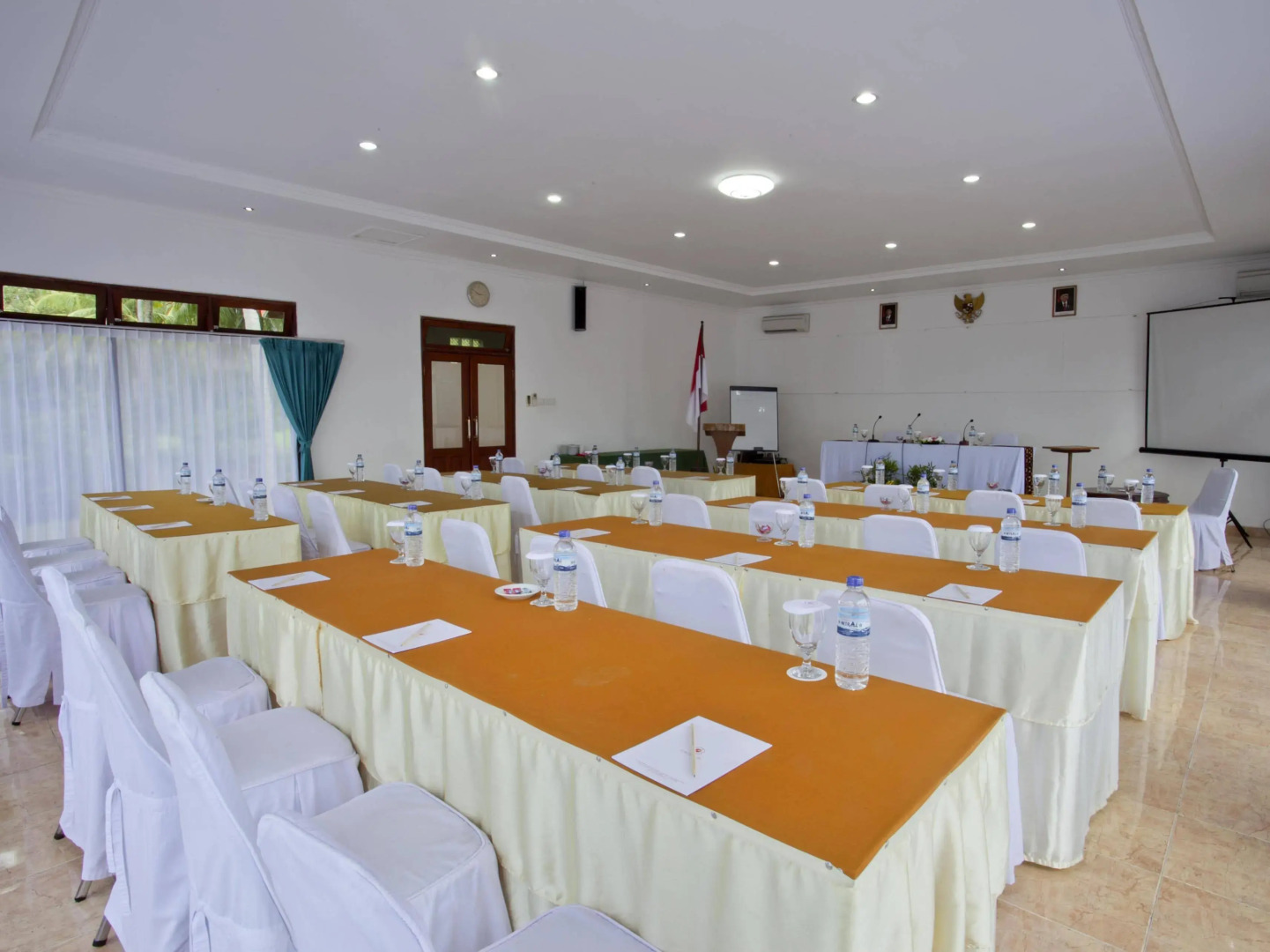 Puri Saron Senggigi Hotel