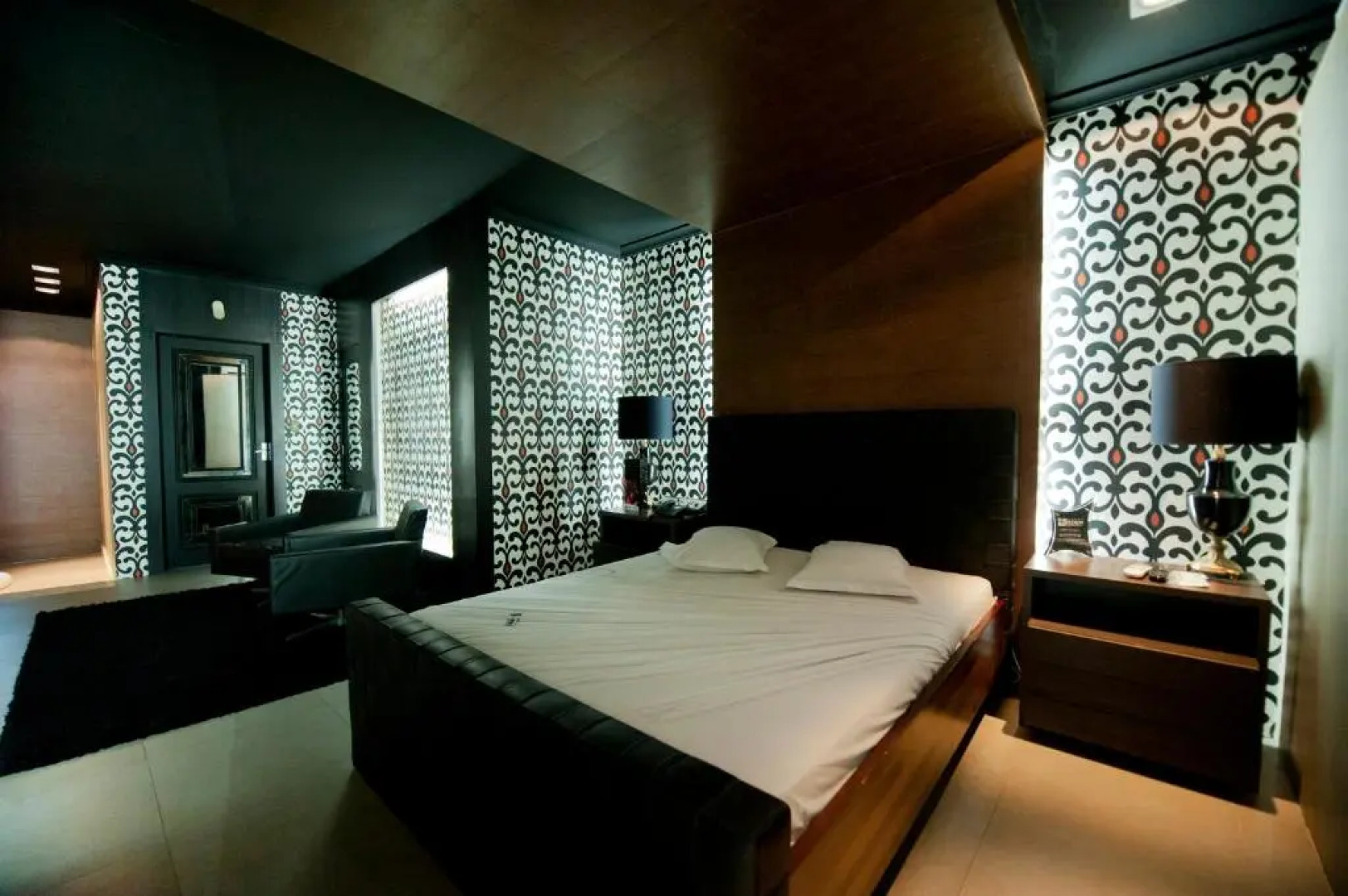 Eden Motel - Adults Only