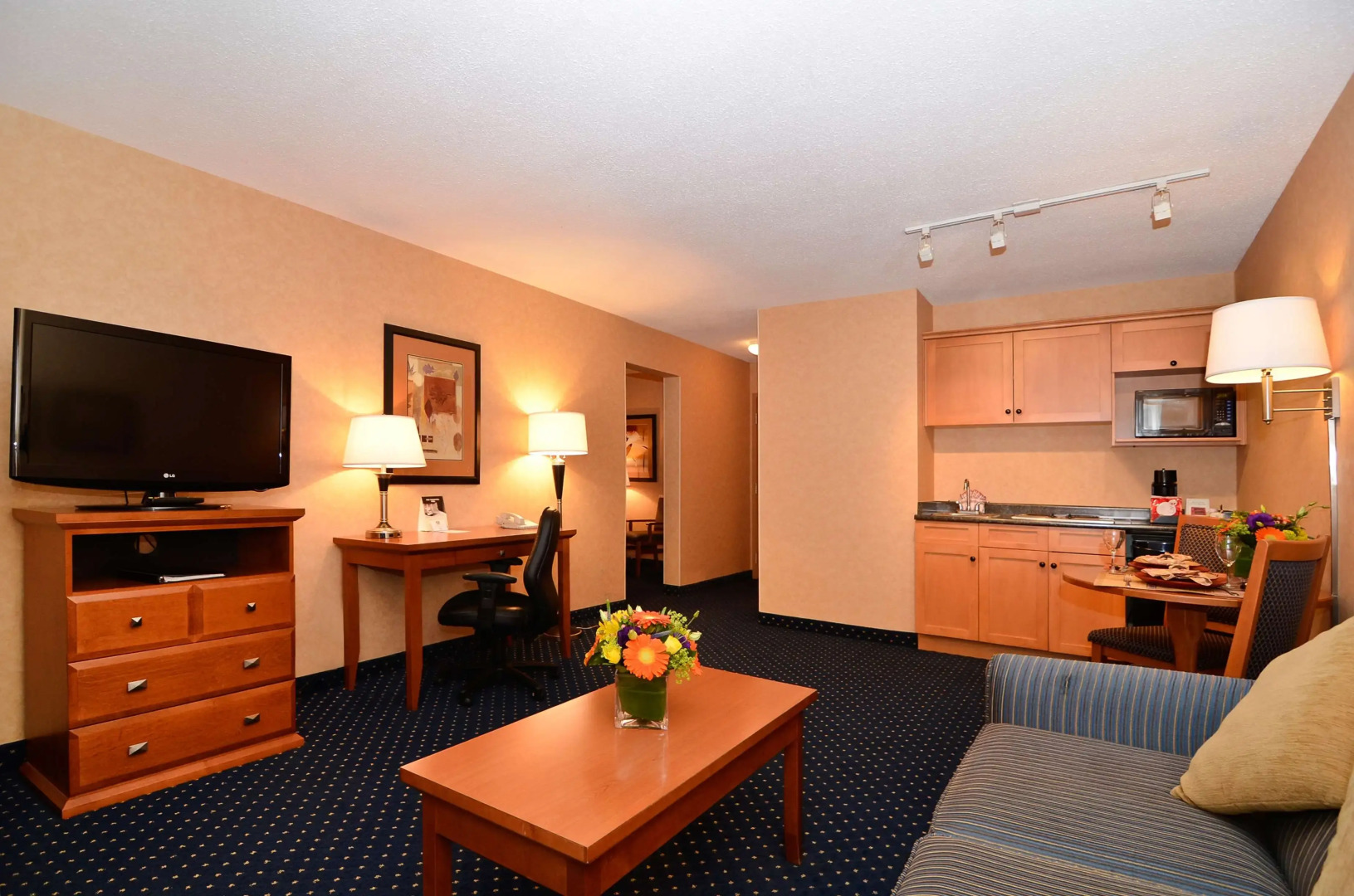 Best Western Plus Langley Inn