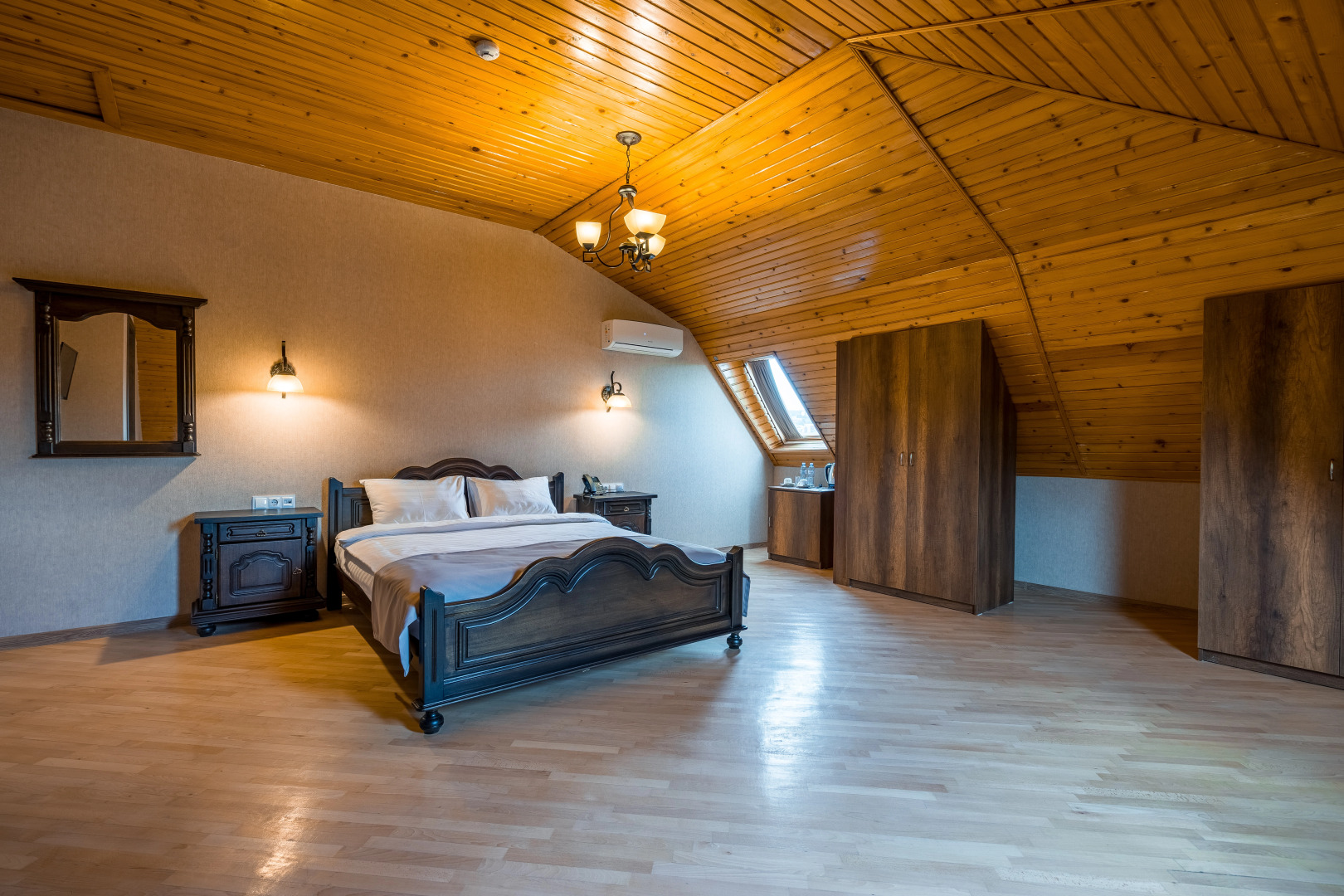 Imperial House Hotel