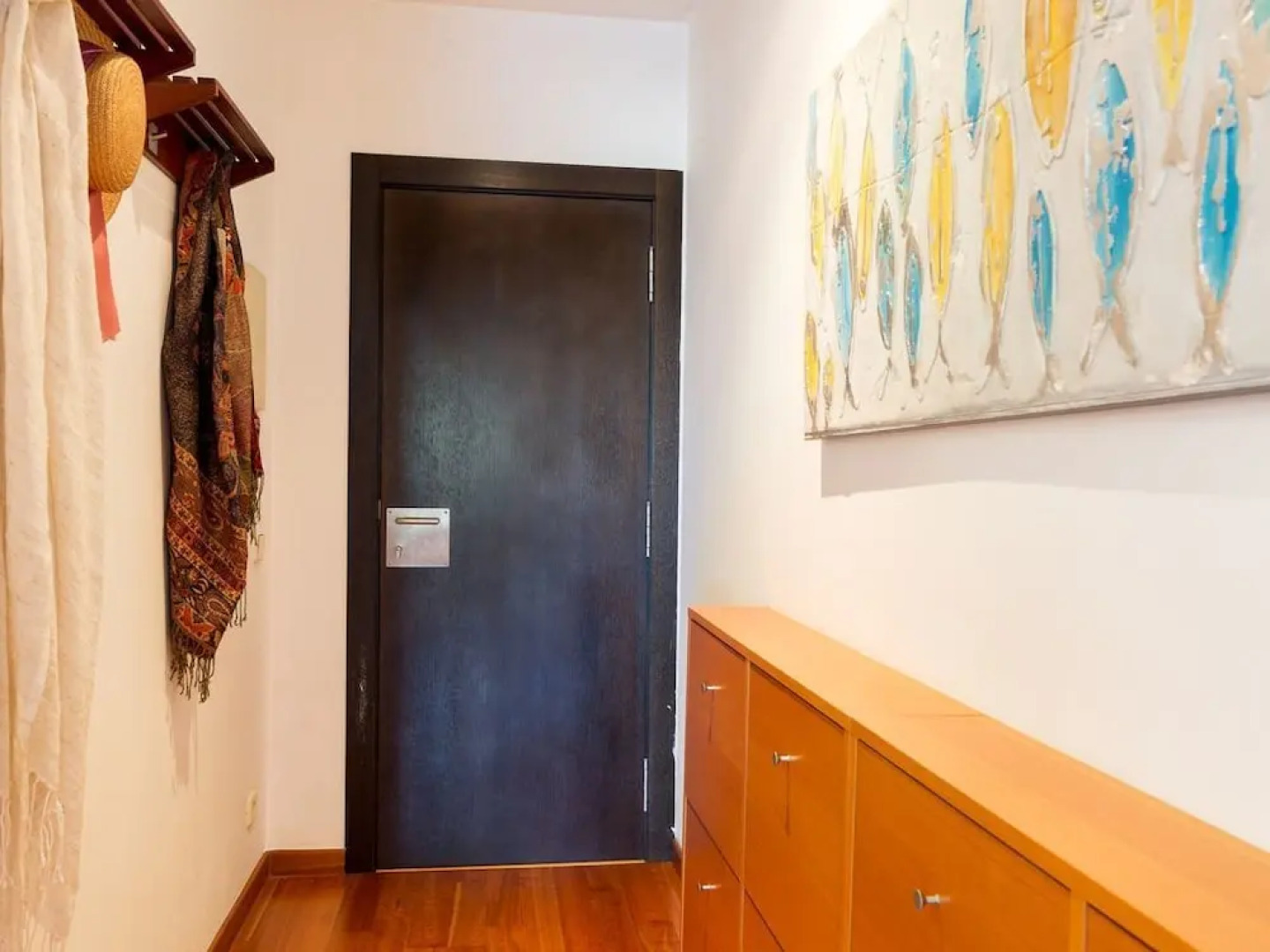 Beachfront studio 20 mins to bcn center