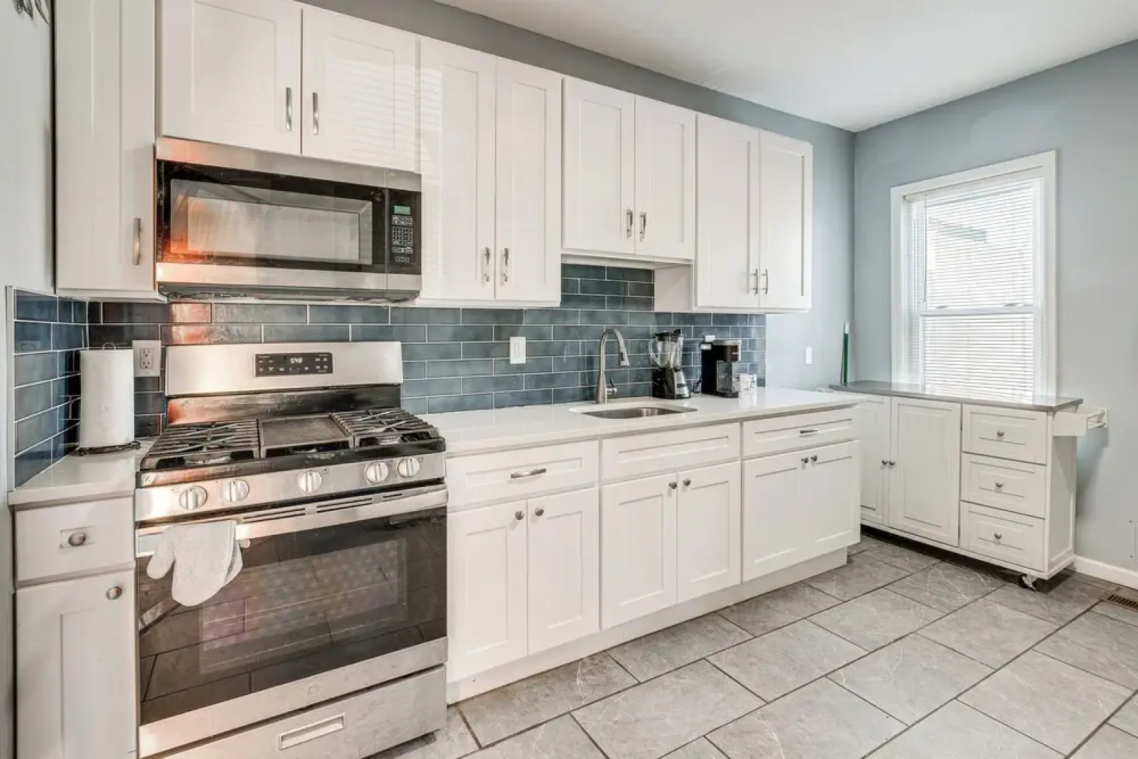 Updated Linden Home: Visit NYC & Newark!