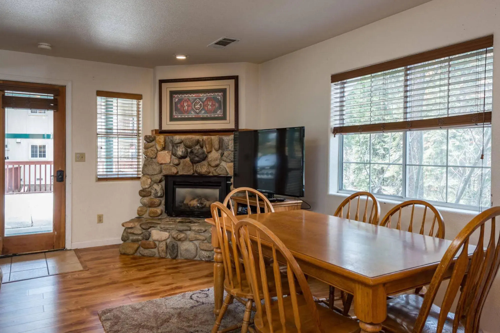 Inside Yosemite Spring Wonderland