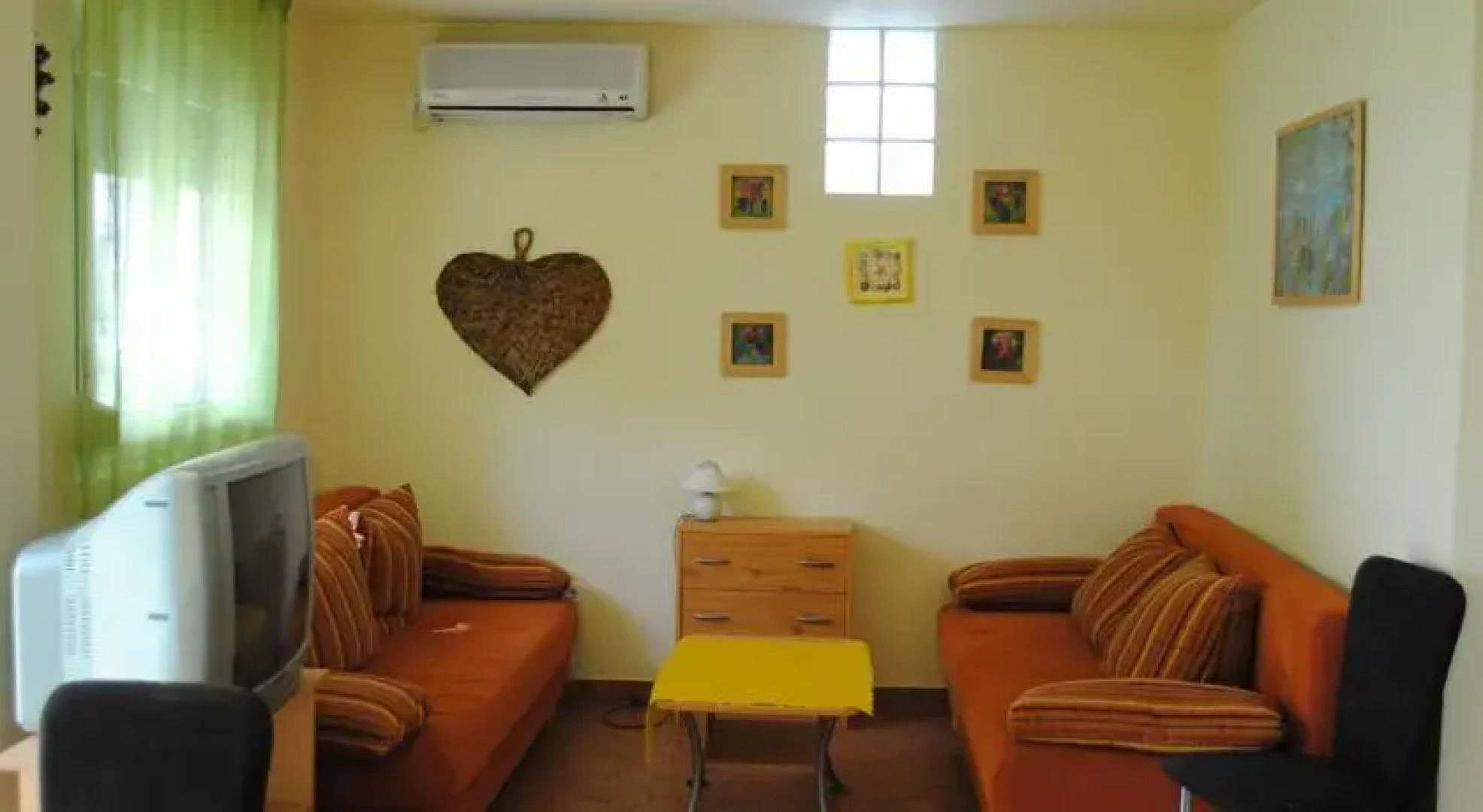 Balaton Apartmanház