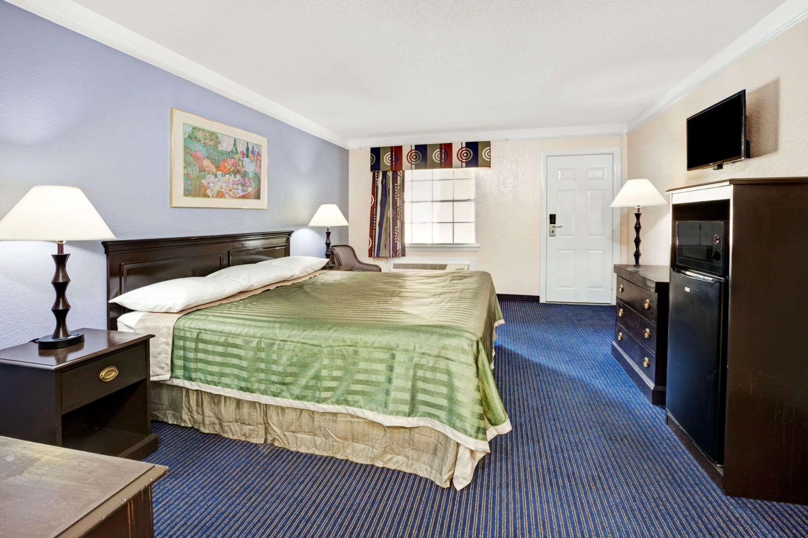 Travelodge by Wyndham North Richland Hills