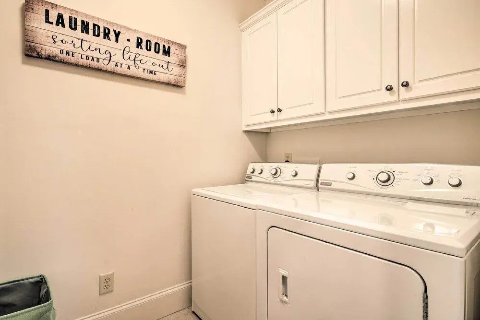 Upscale Home w/ Poker Room < 1 Mi to Golf!