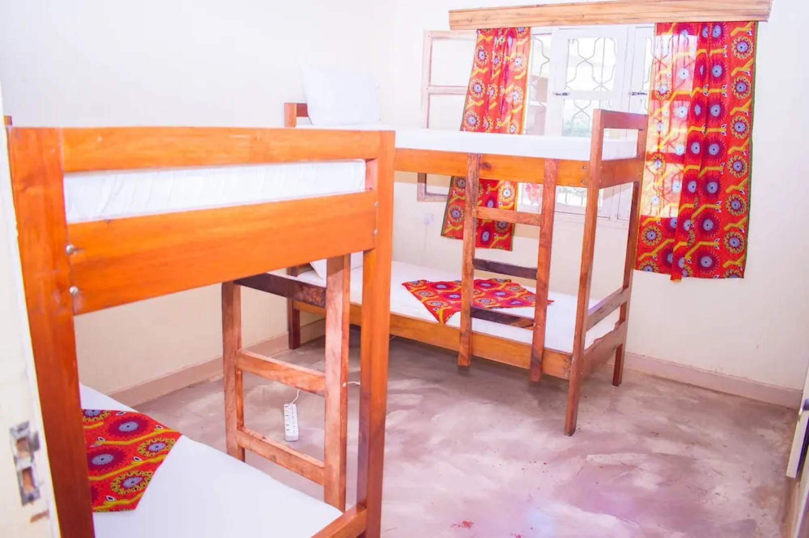 Kilihomebase & Campsite - Hostel